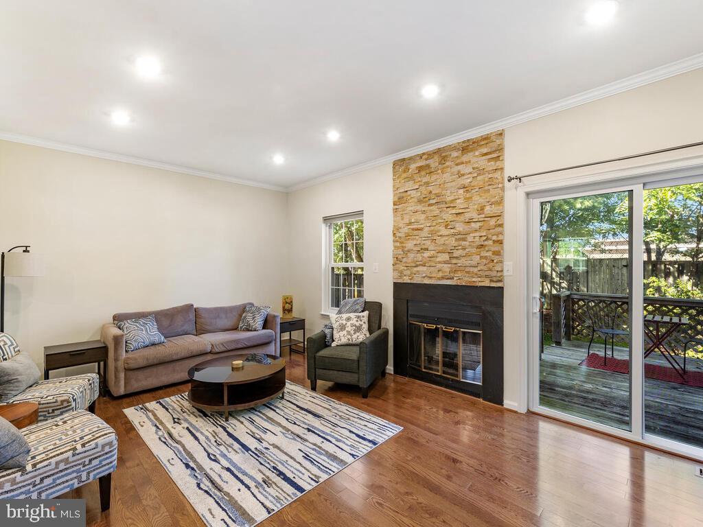 ASHFORD - Residential