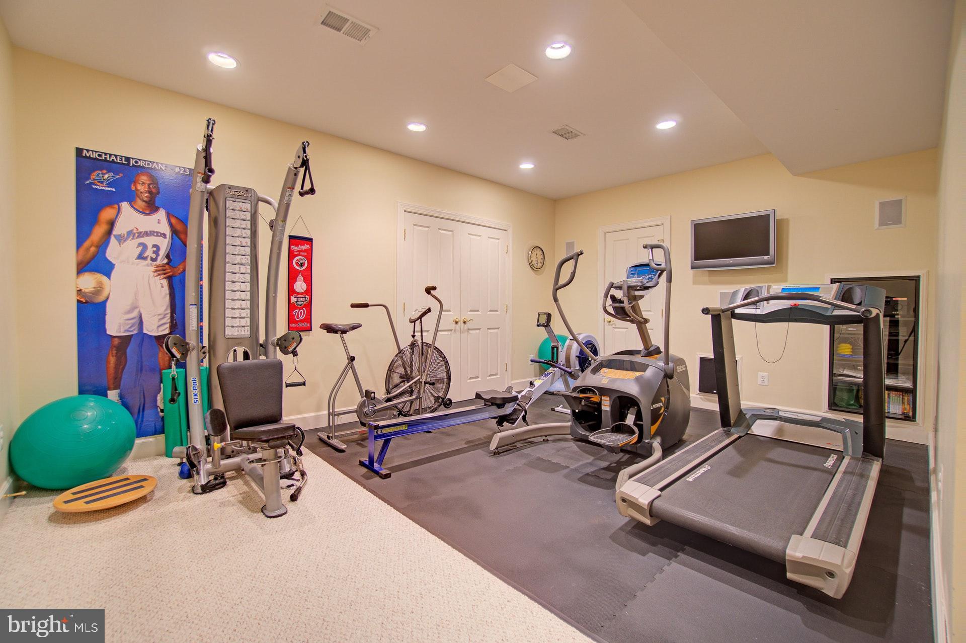 ESTATES AT LONGWOOD - Residential