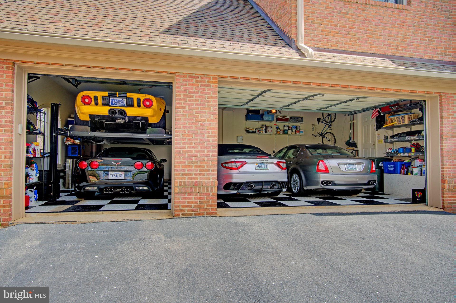 ESTATES AT LONGWOOD - Residential