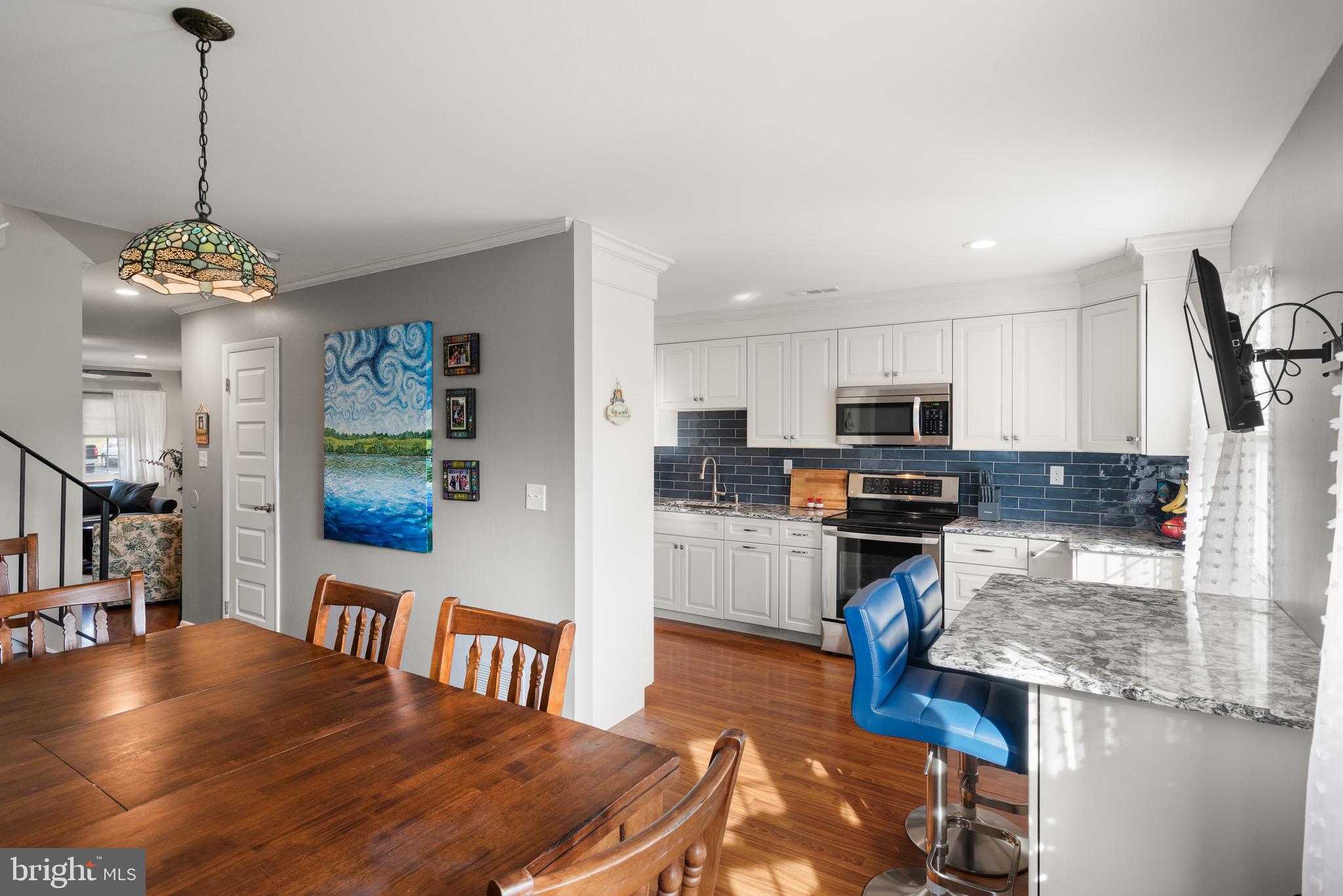 BEAVER RUN KNOLL - Residential