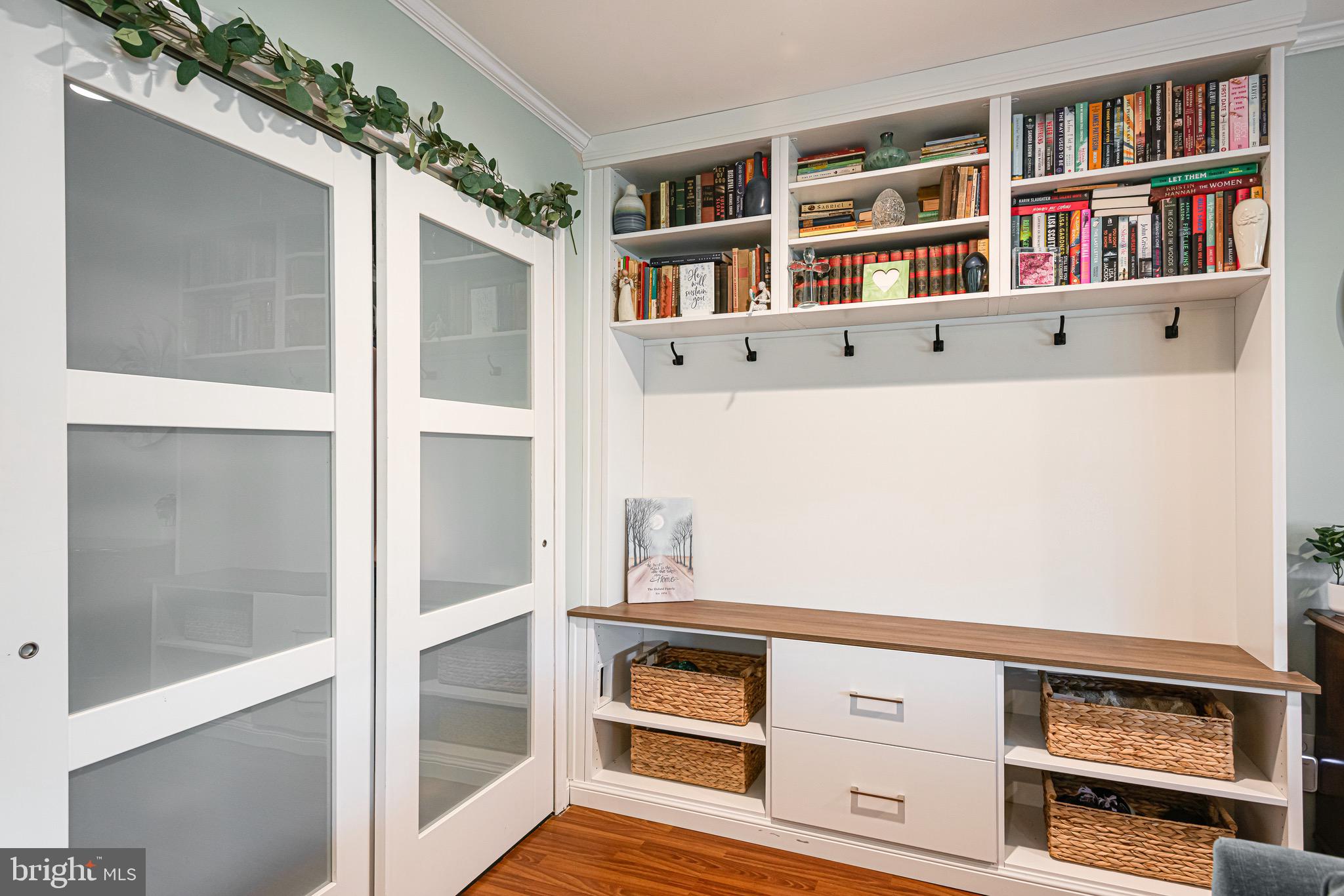 BEAVER RUN KNOLL - Residential