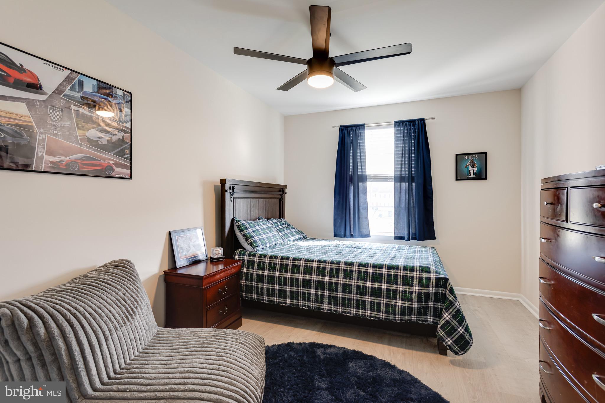 BEAVER RUN KNOLL - Residential