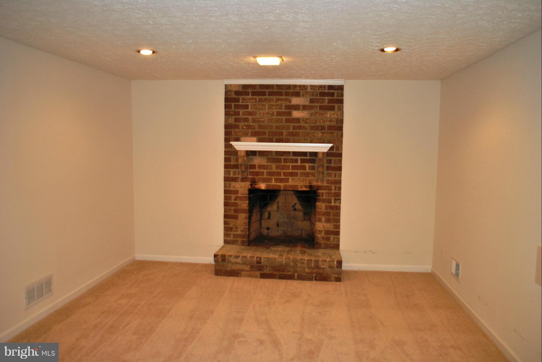 UPTON VILLAGE NORTH - Residential