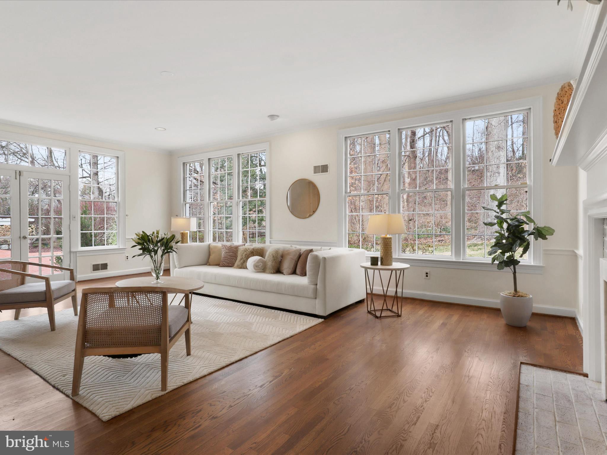 BANNOCKBURN ESTATES - Residential