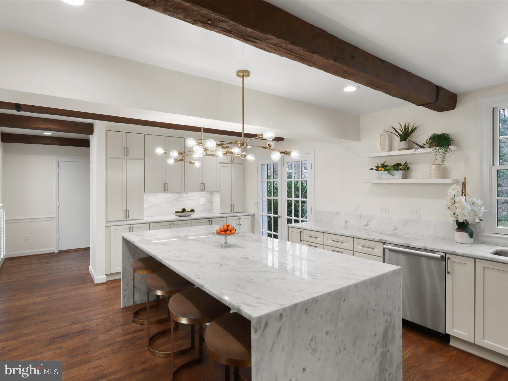 BANNOCKBURN ESTATES - Residential