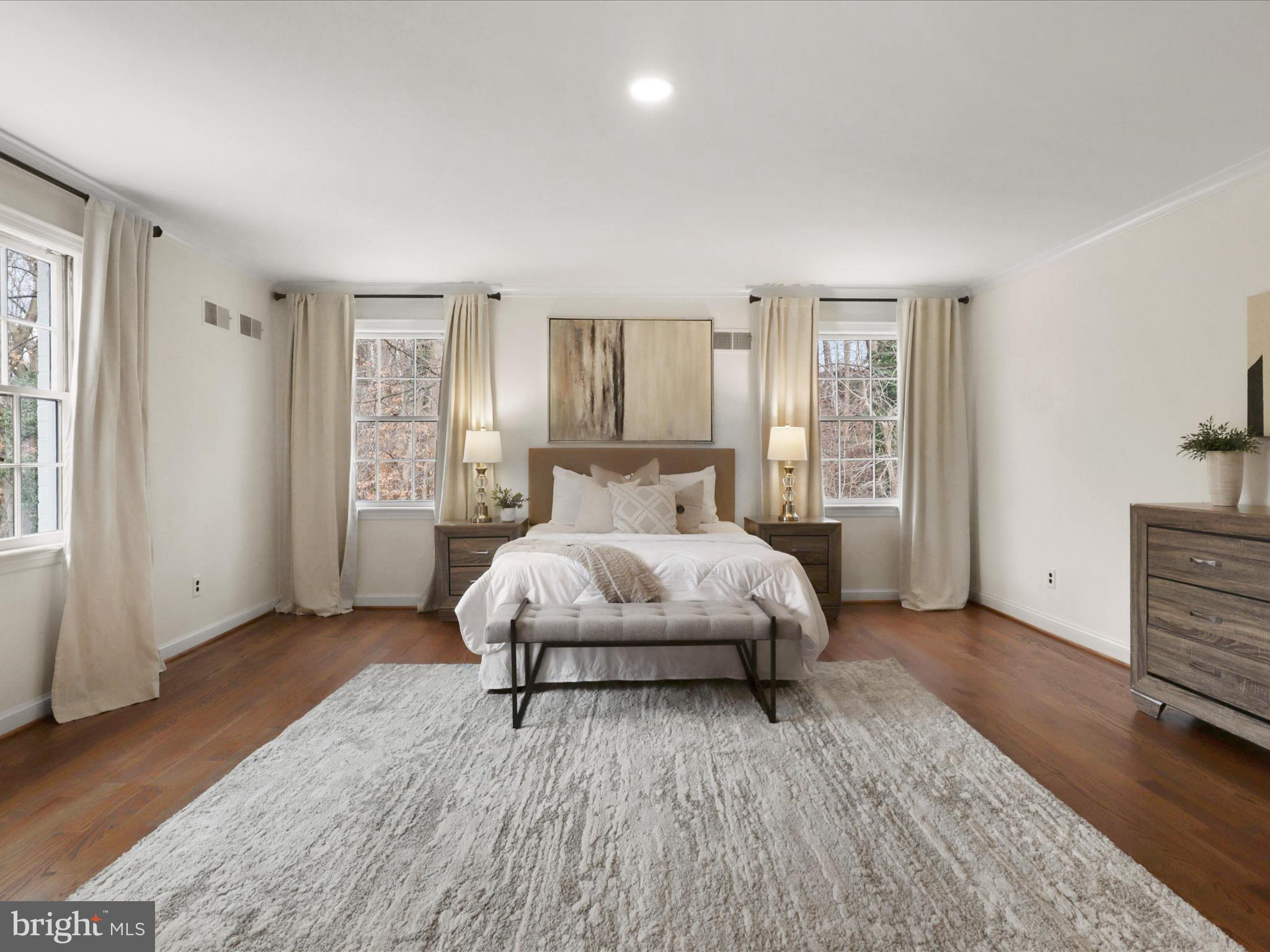 BANNOCKBURN ESTATES - Residential