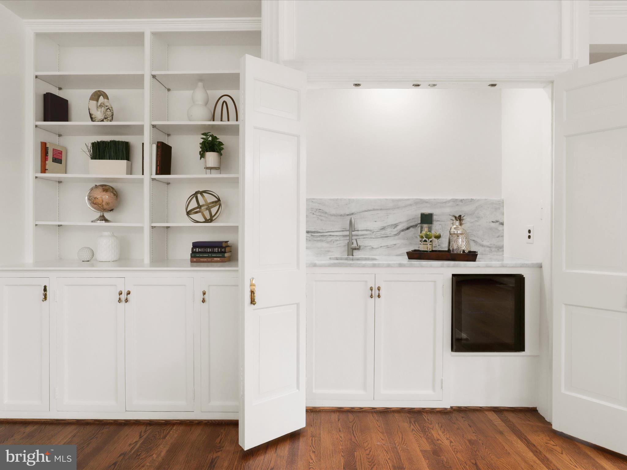 BANNOCKBURN ESTATES - Residential