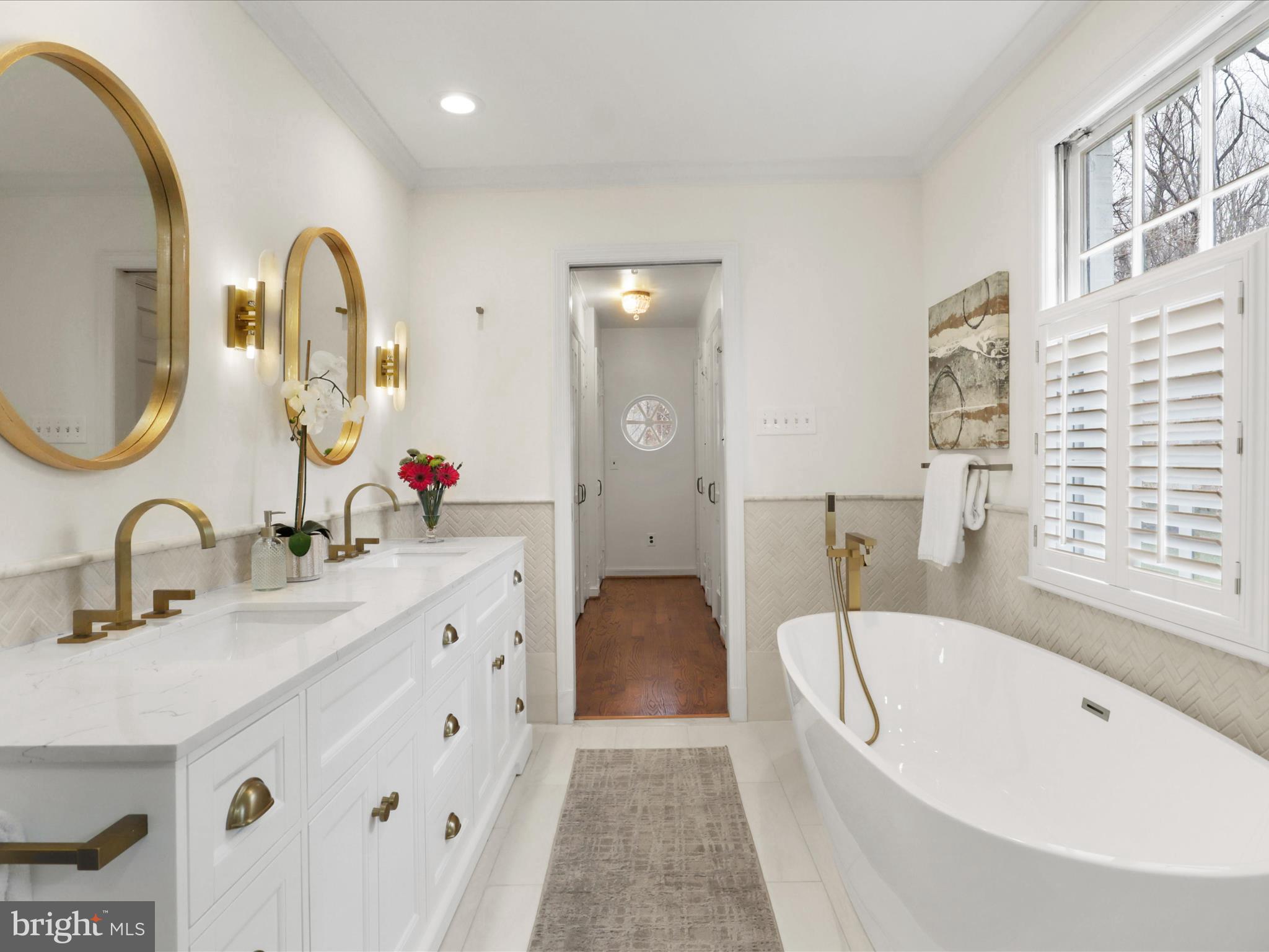 BANNOCKBURN ESTATES - Residential