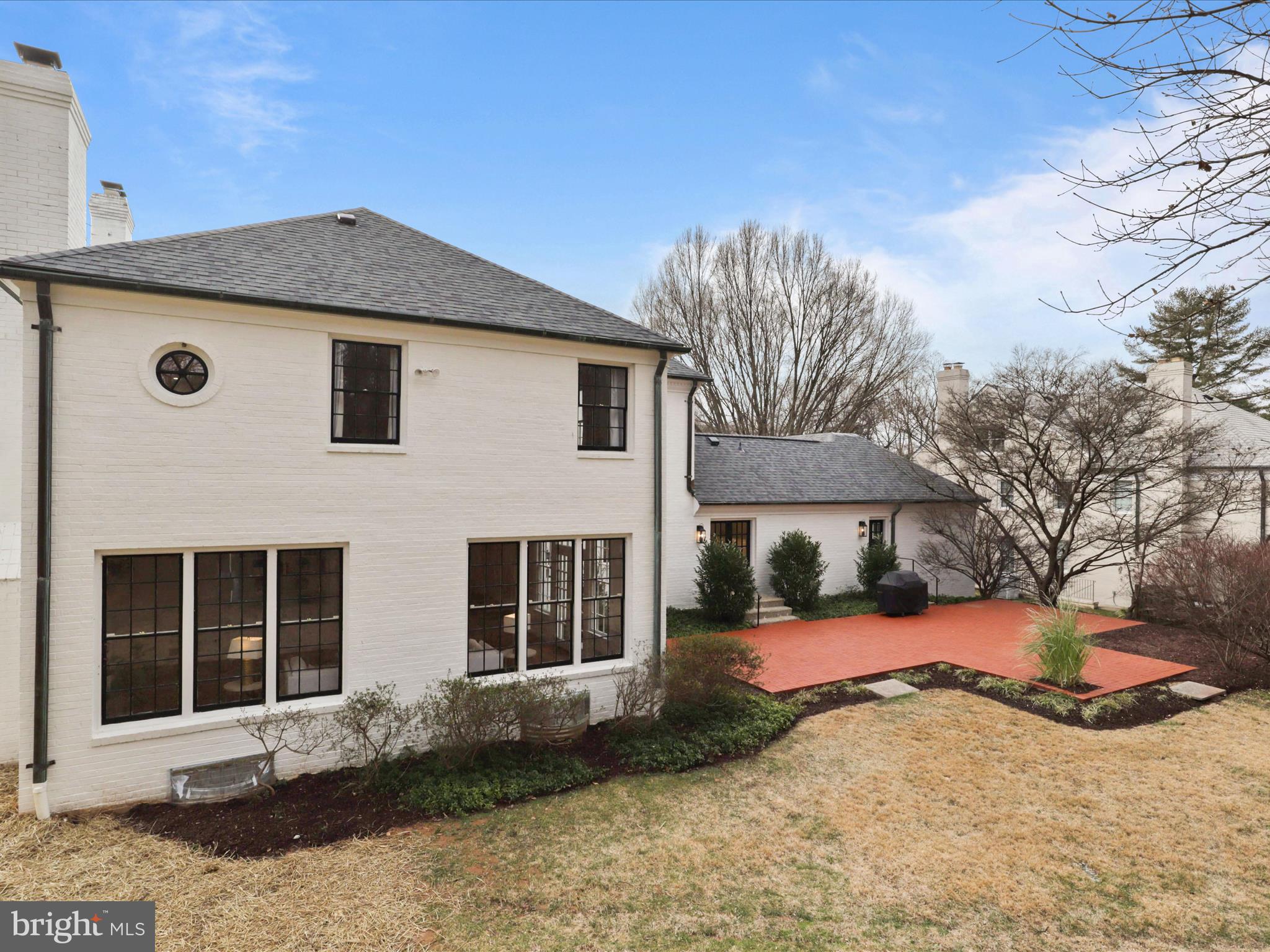 BANNOCKBURN ESTATES - Residential