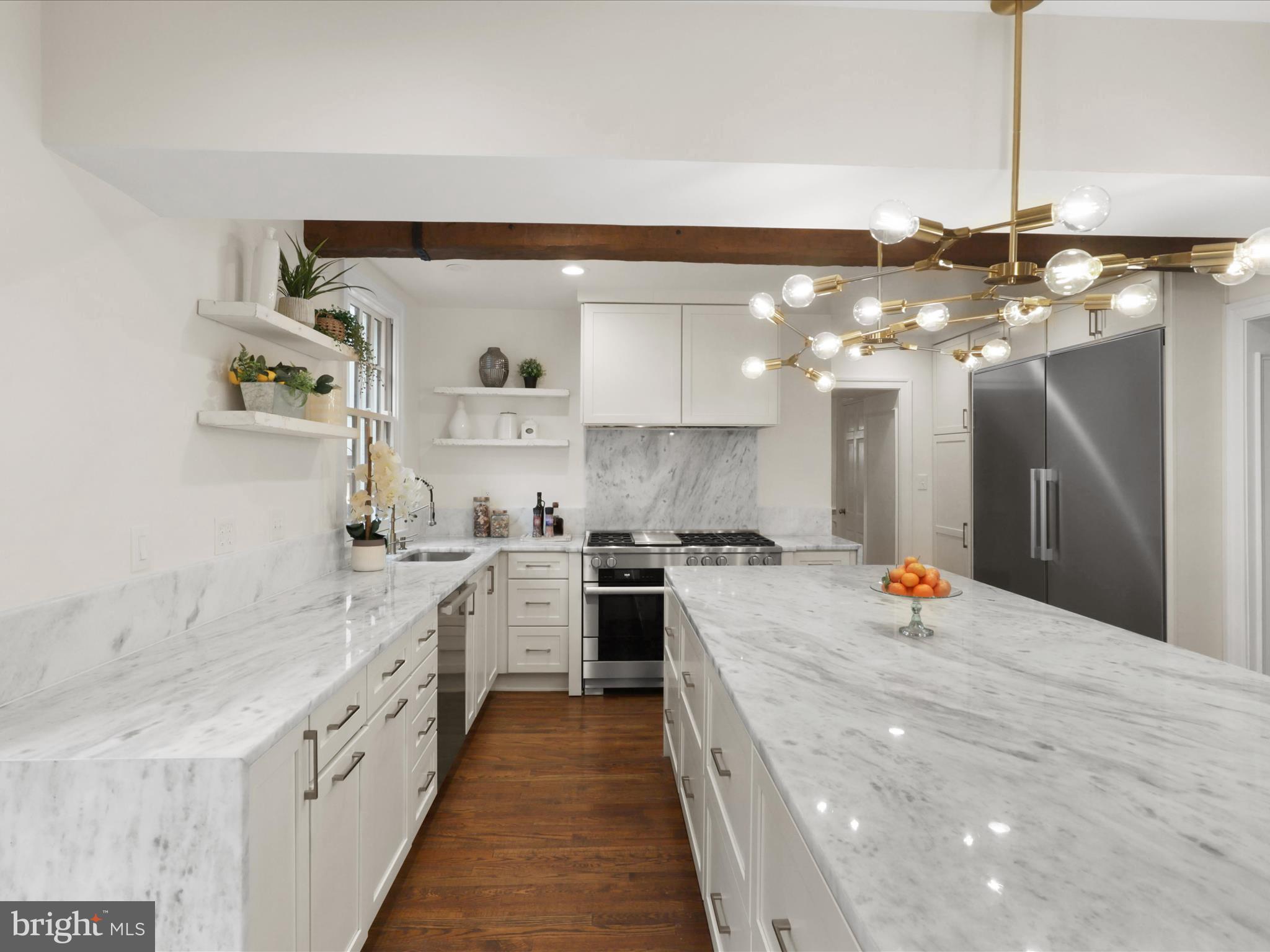 BANNOCKBURN ESTATES - Residential