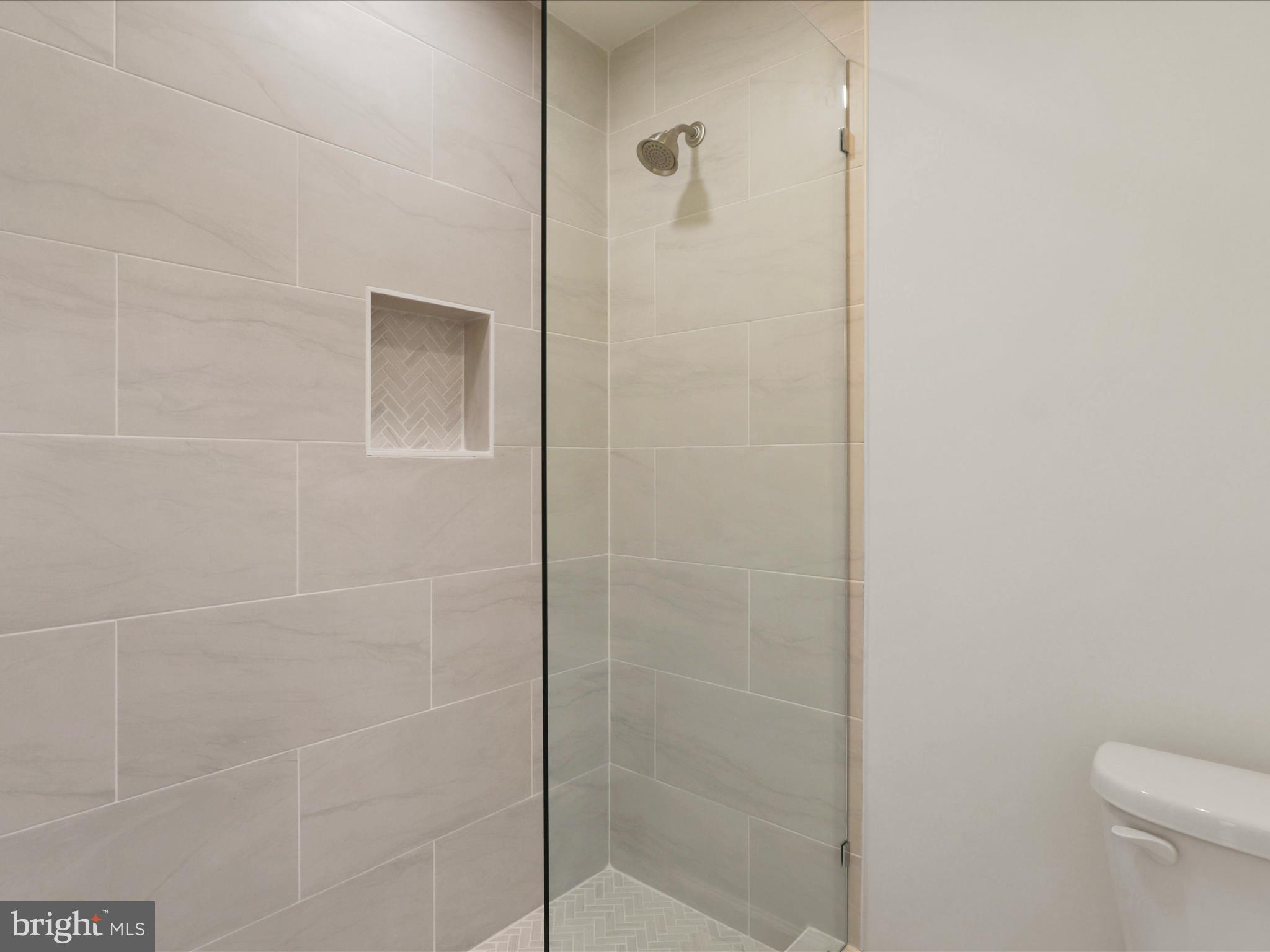 BANNOCKBURN ESTATES - Residential