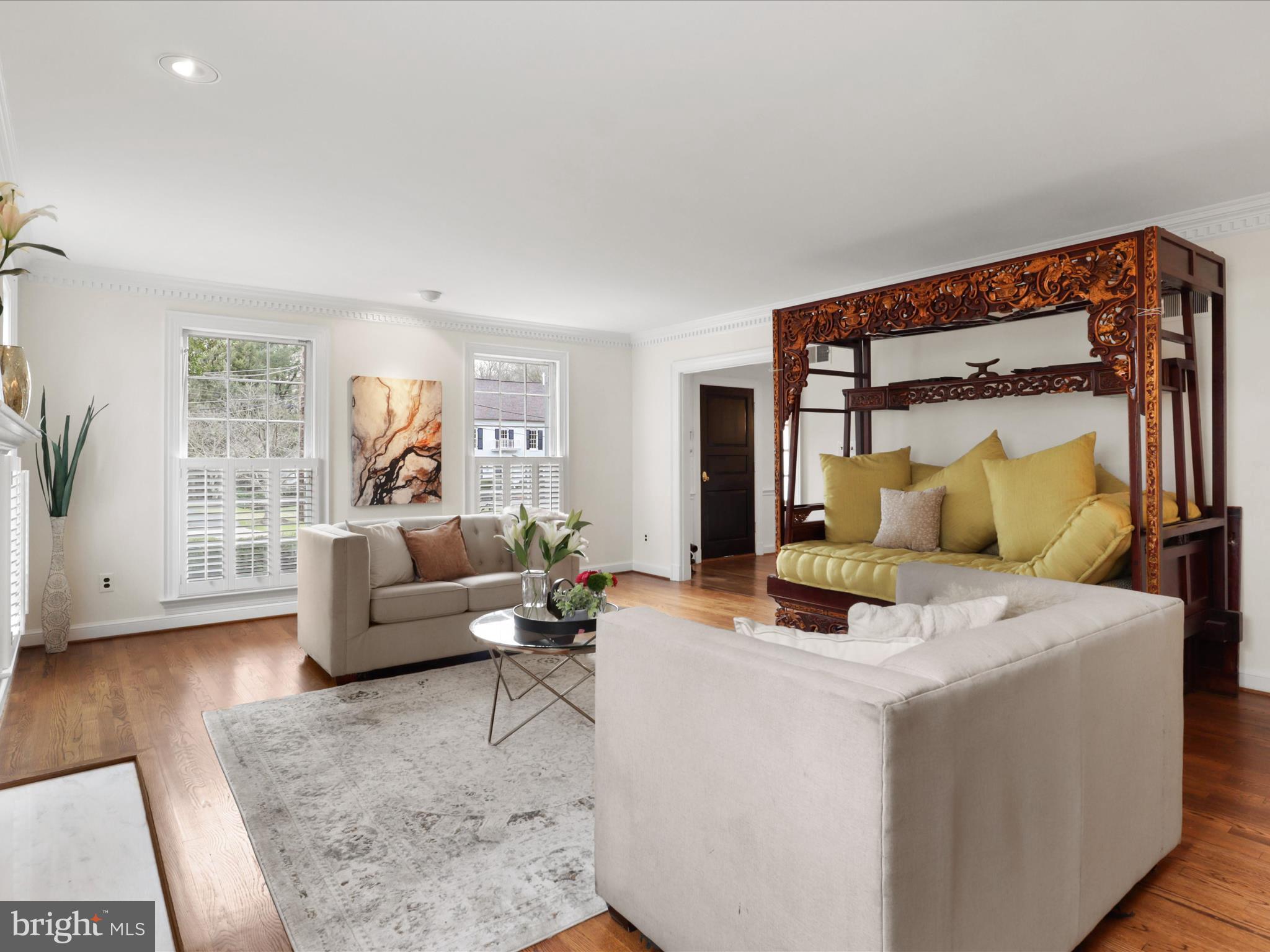 BANNOCKBURN ESTATES - Residential