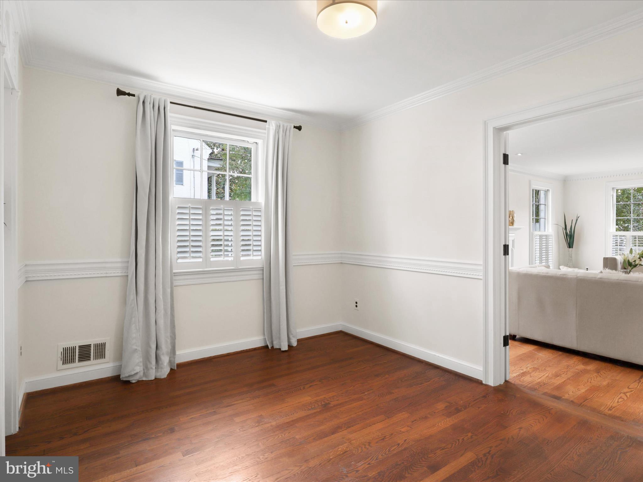 BANNOCKBURN ESTATES - Residential