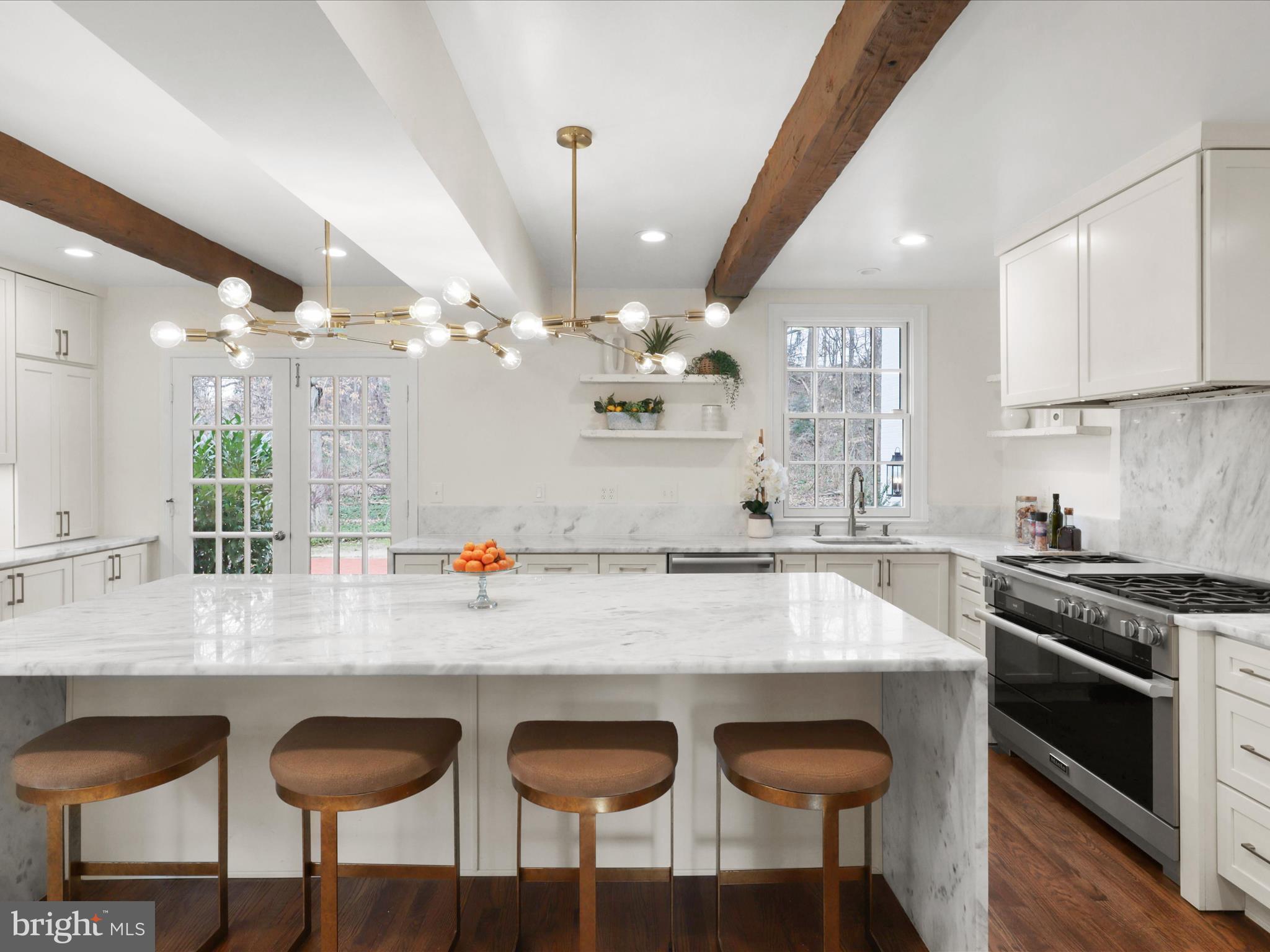 BANNOCKBURN ESTATES - Residential