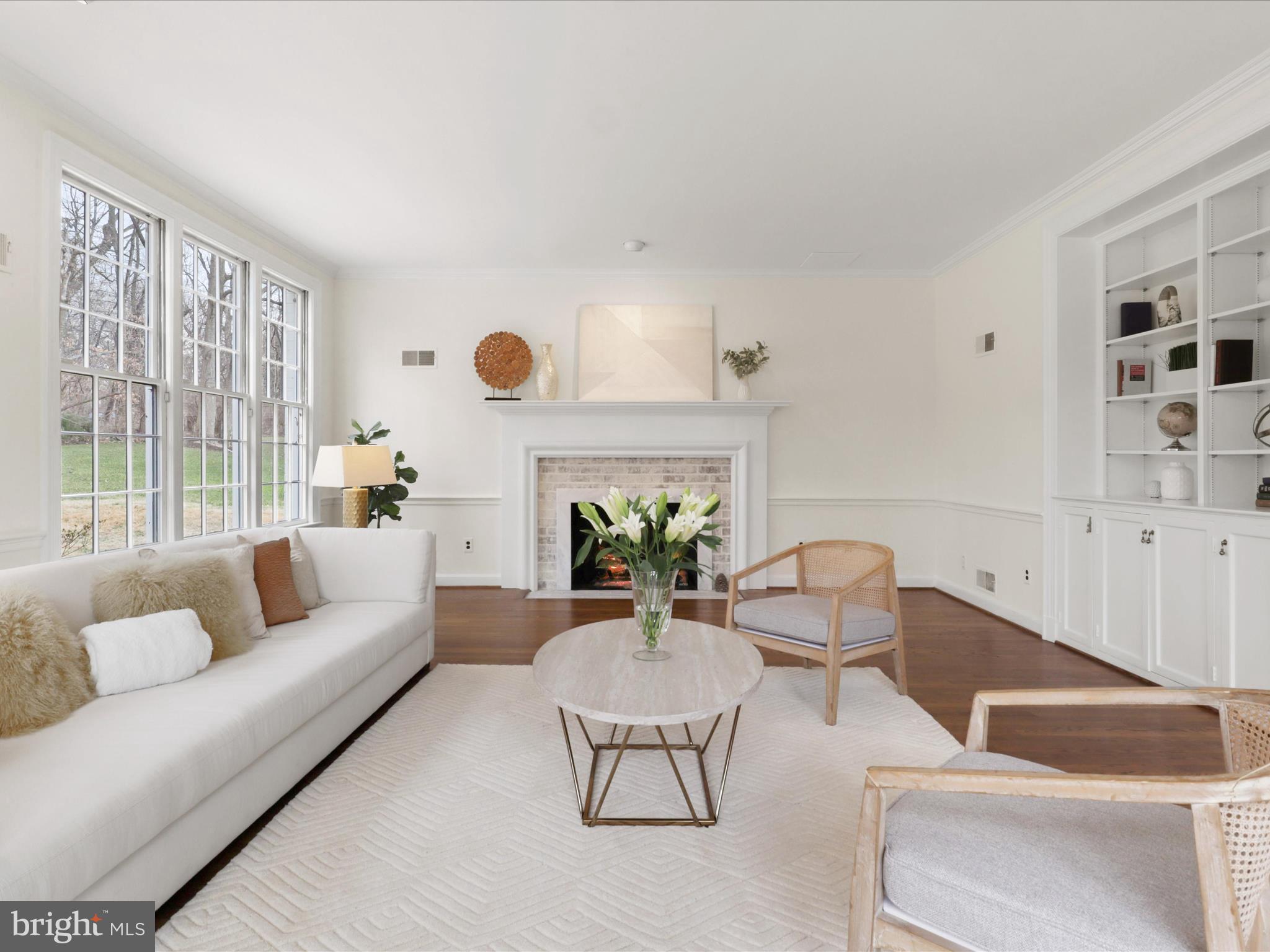 BANNOCKBURN ESTATES - Residential