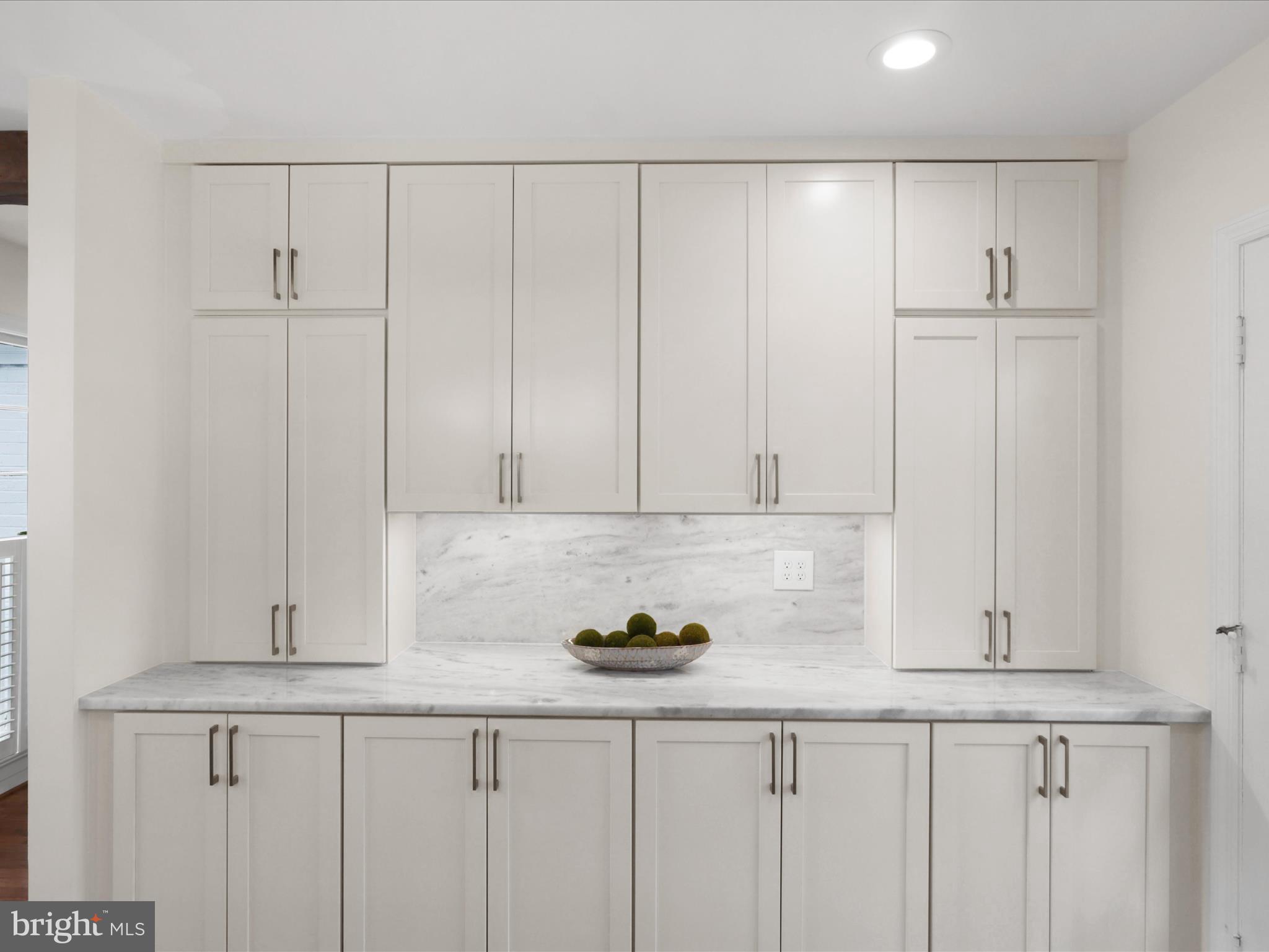 BANNOCKBURN ESTATES - Residential