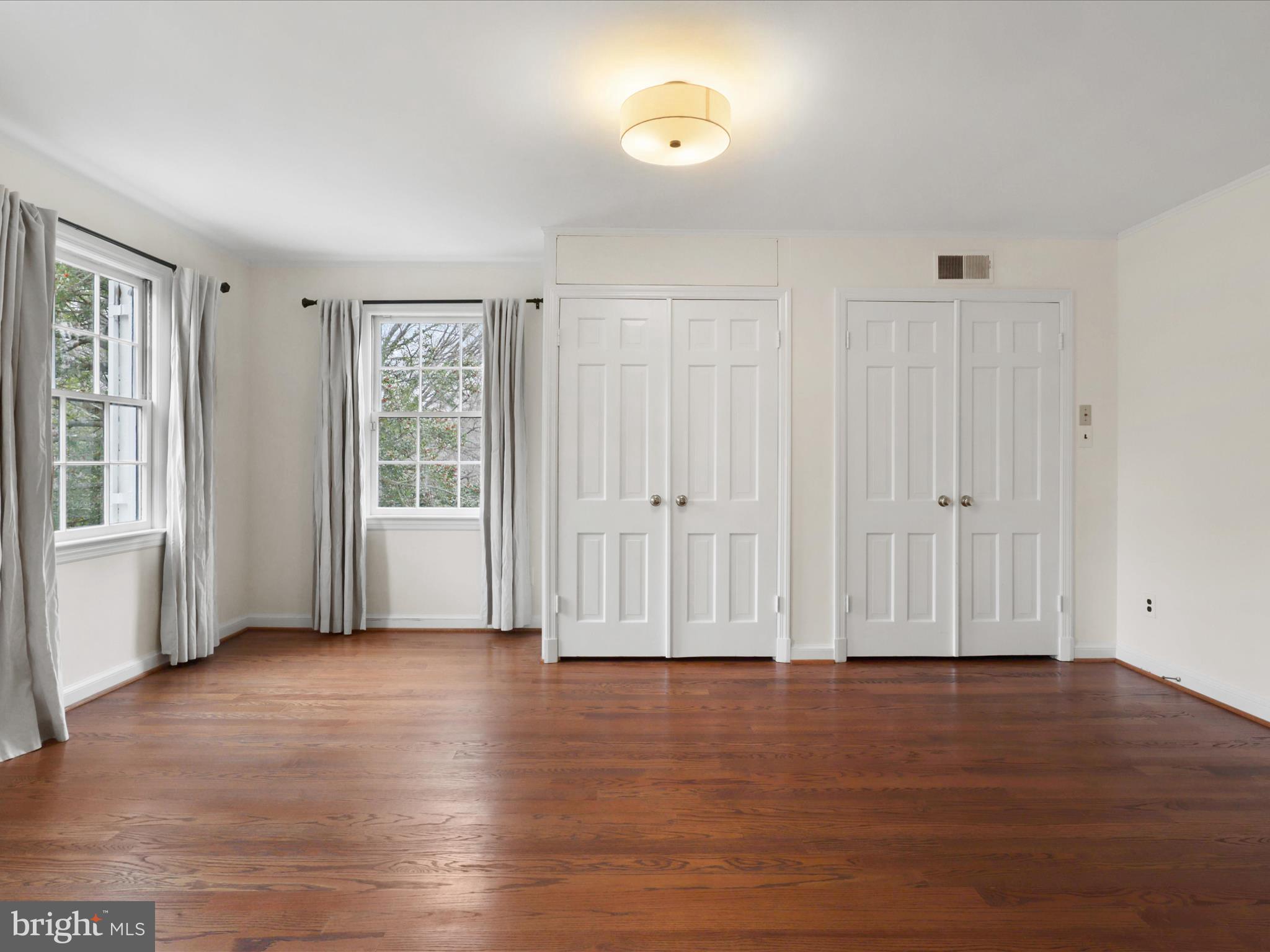 BANNOCKBURN ESTATES - Residential