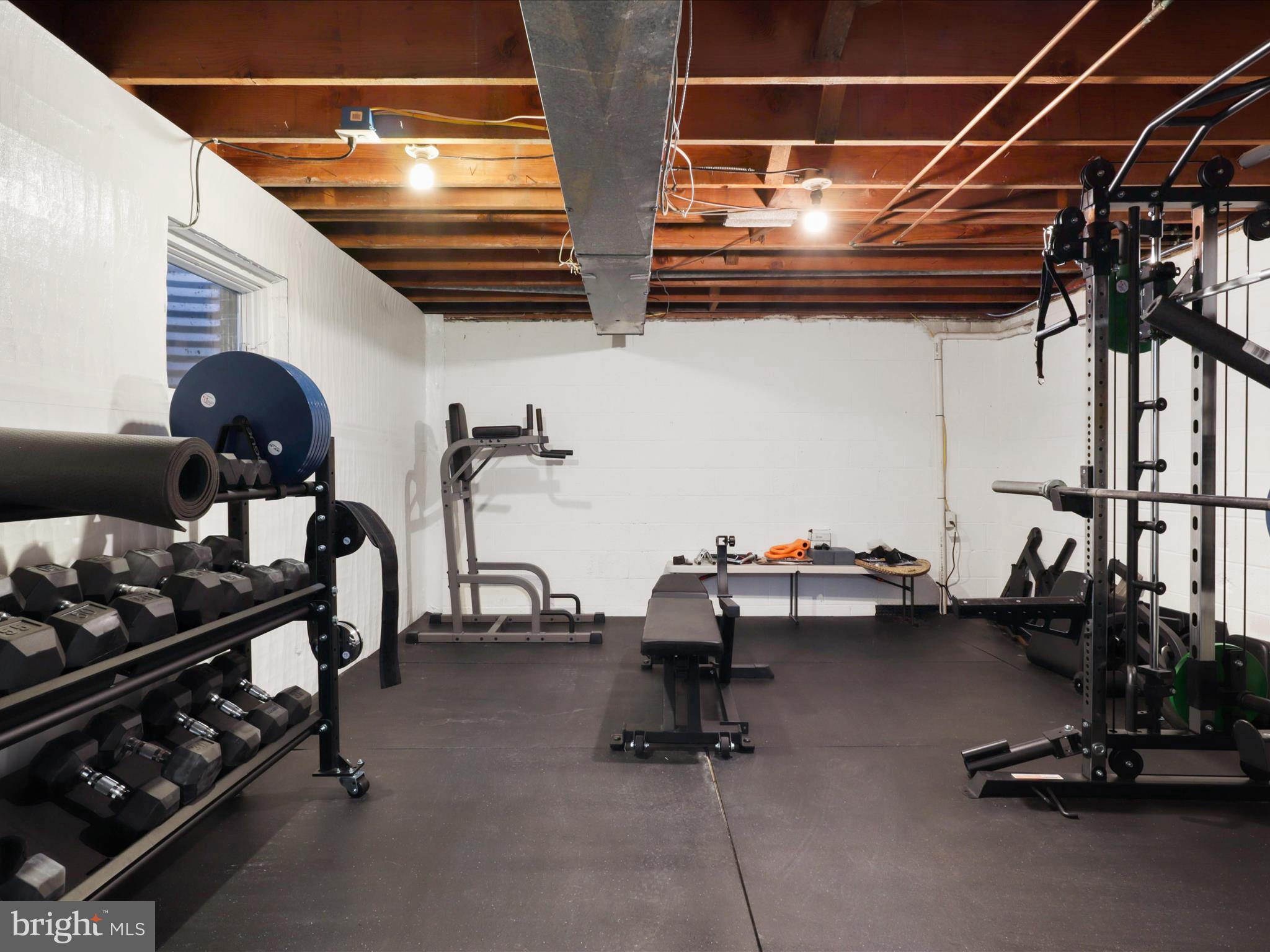 BANNOCKBURN ESTATES - Residential