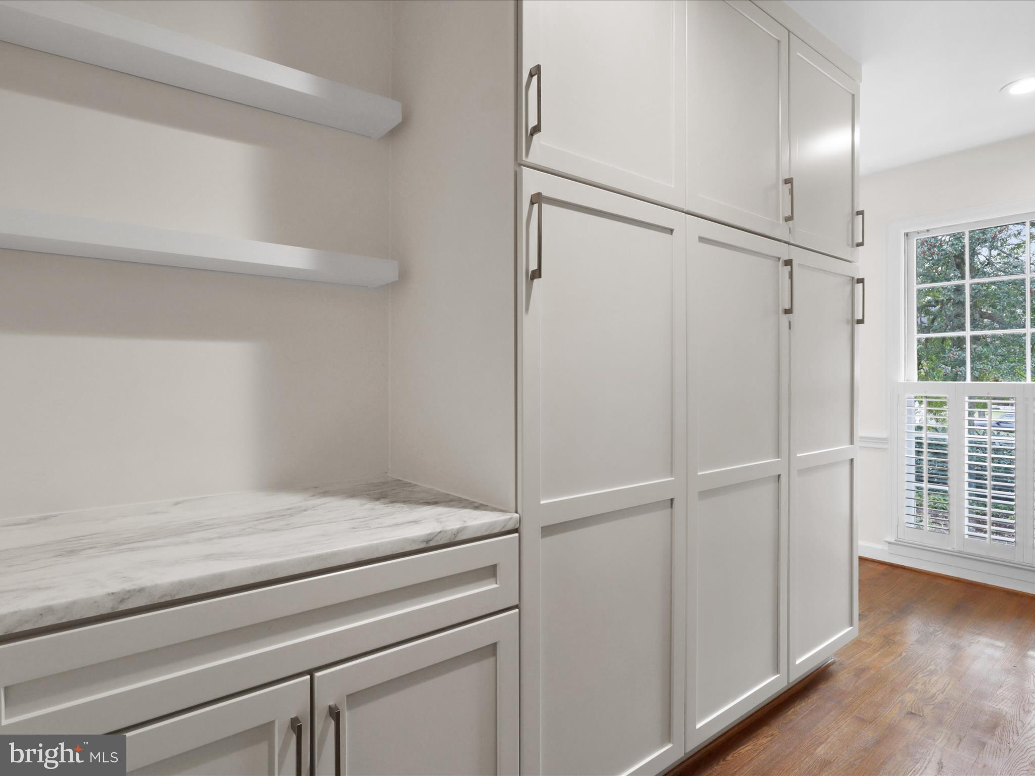 BANNOCKBURN ESTATES - Residential