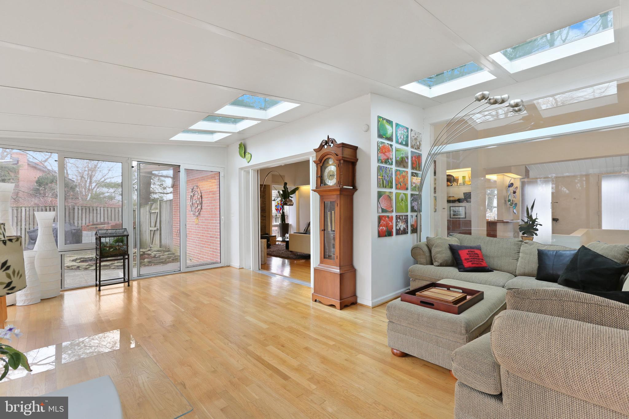 MOUNT WASHINGTON - Residential