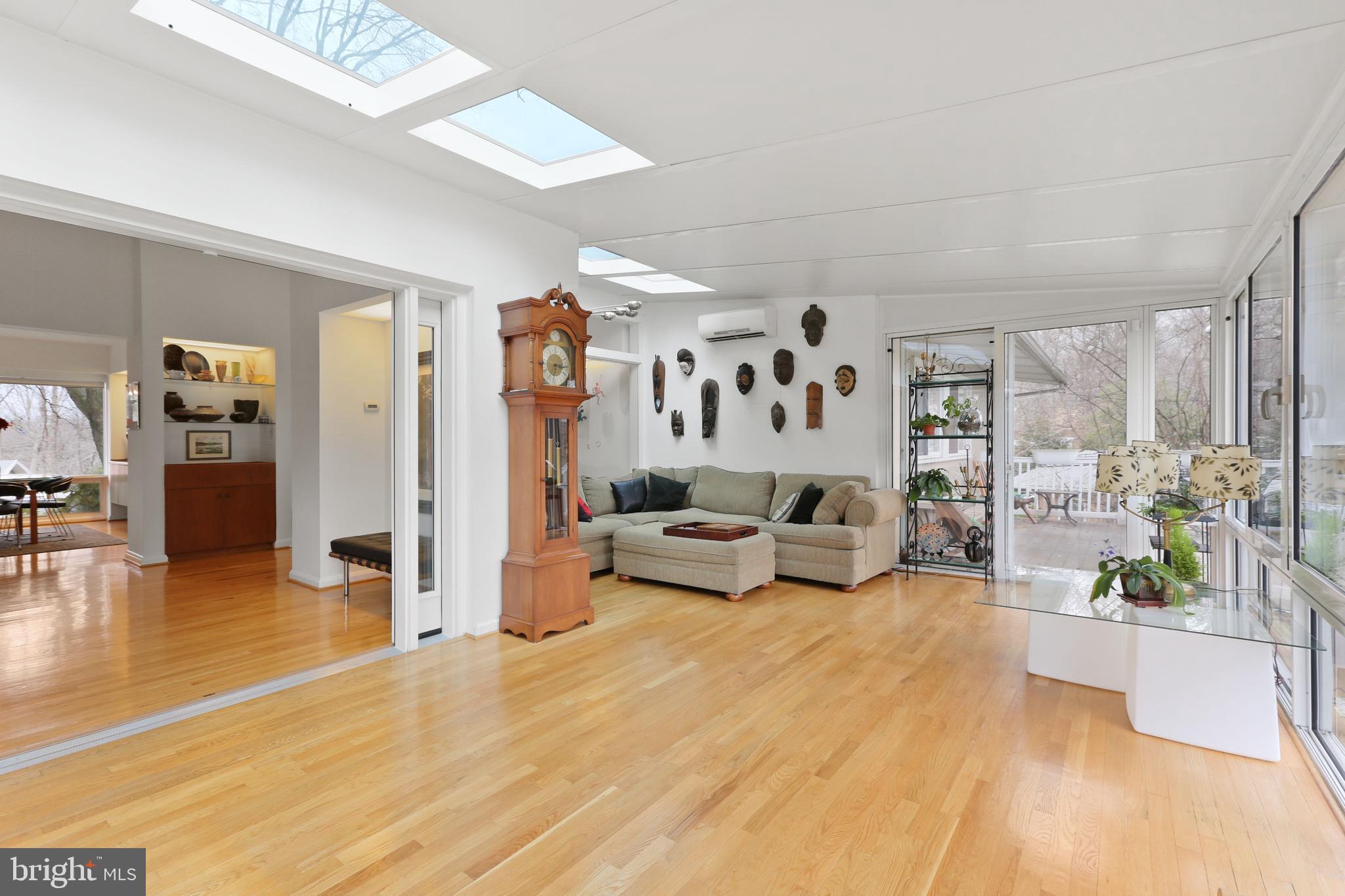 MOUNT WASHINGTON - Residential