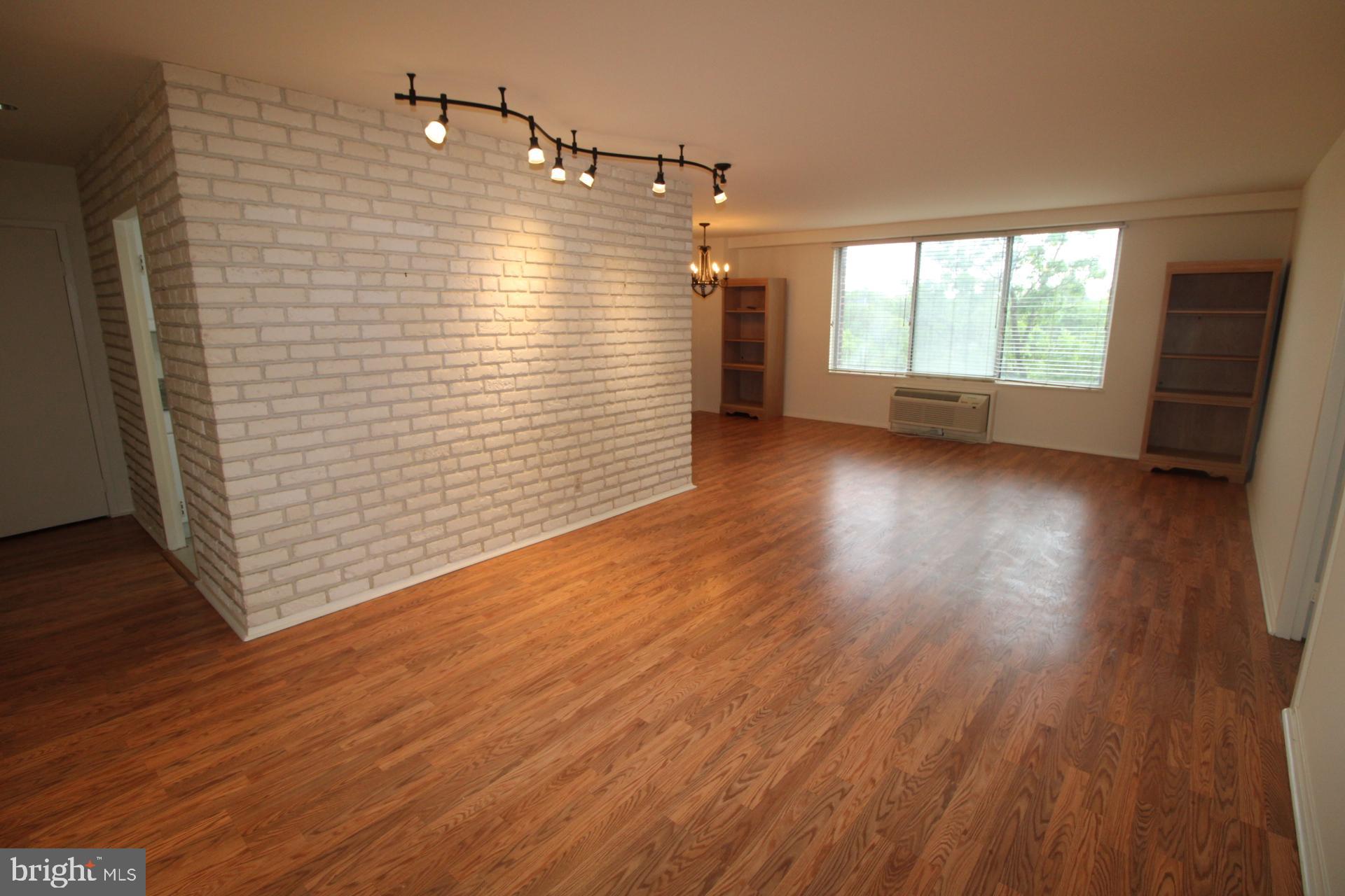 WASHINGTON TOWER - Residential