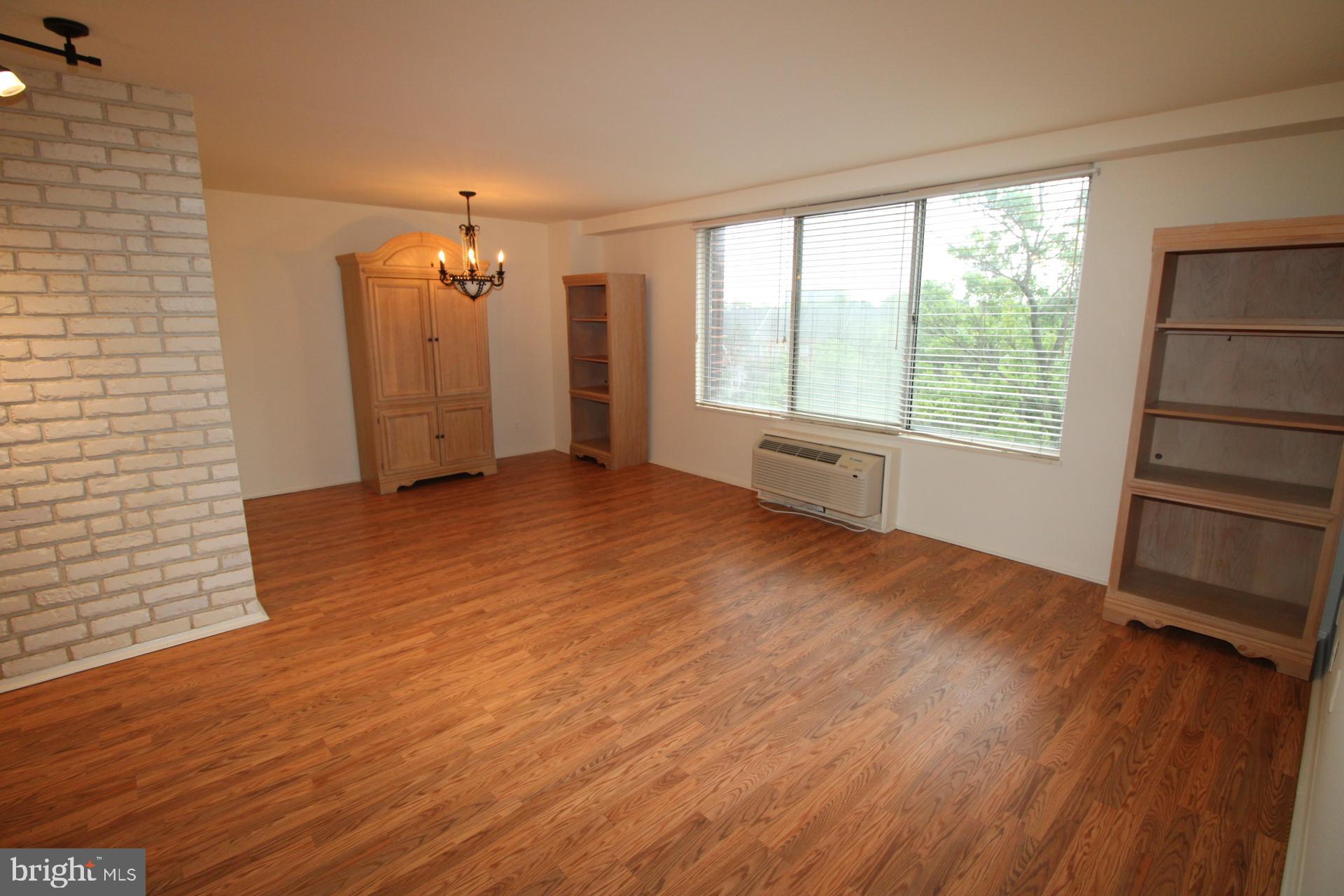 WASHINGTON TOWER - Residential