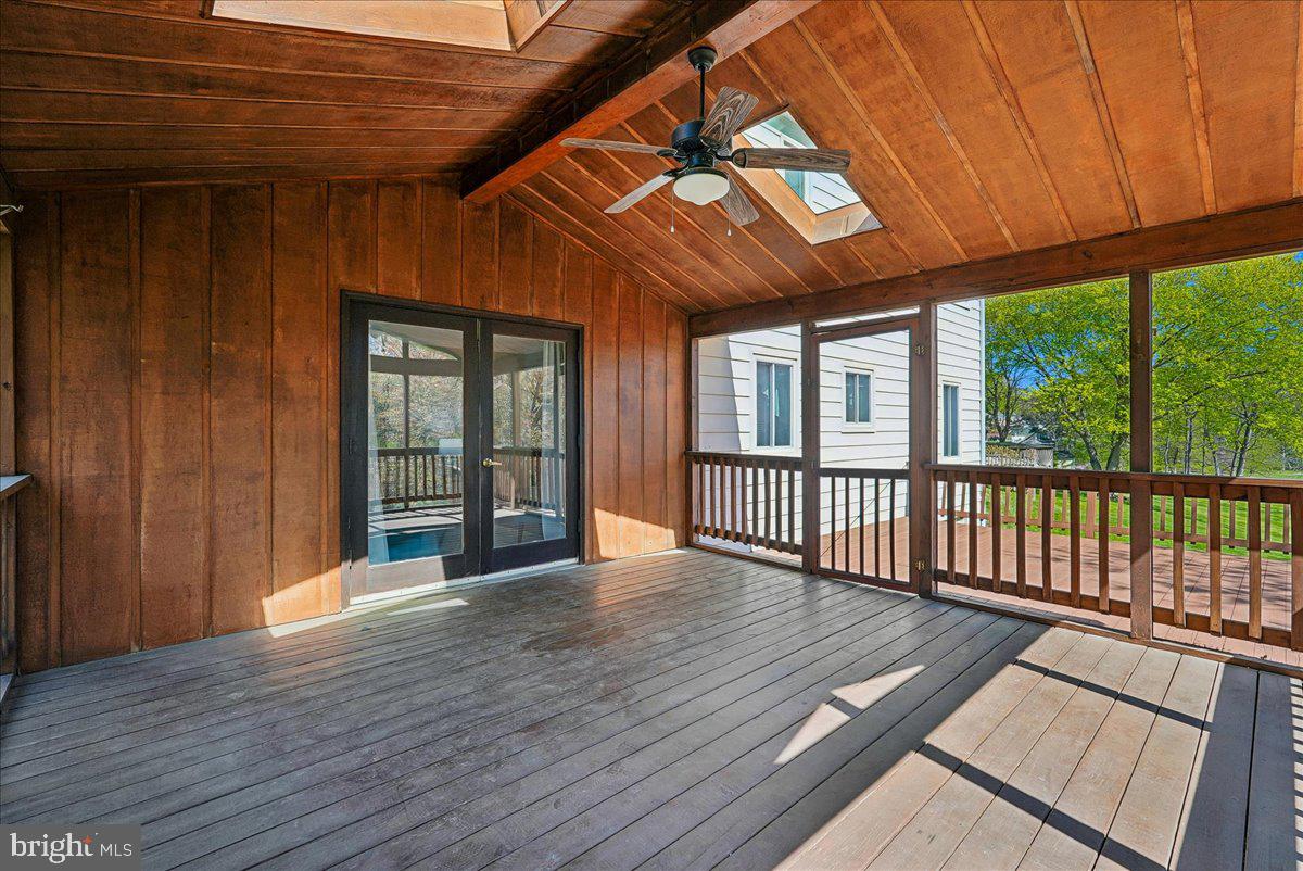 WAKEFIELD CHAPEL WOODS - Residential