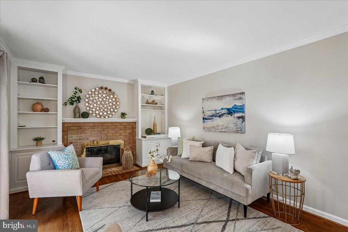 WAKEFIELD CHAPEL WOODS - Residential