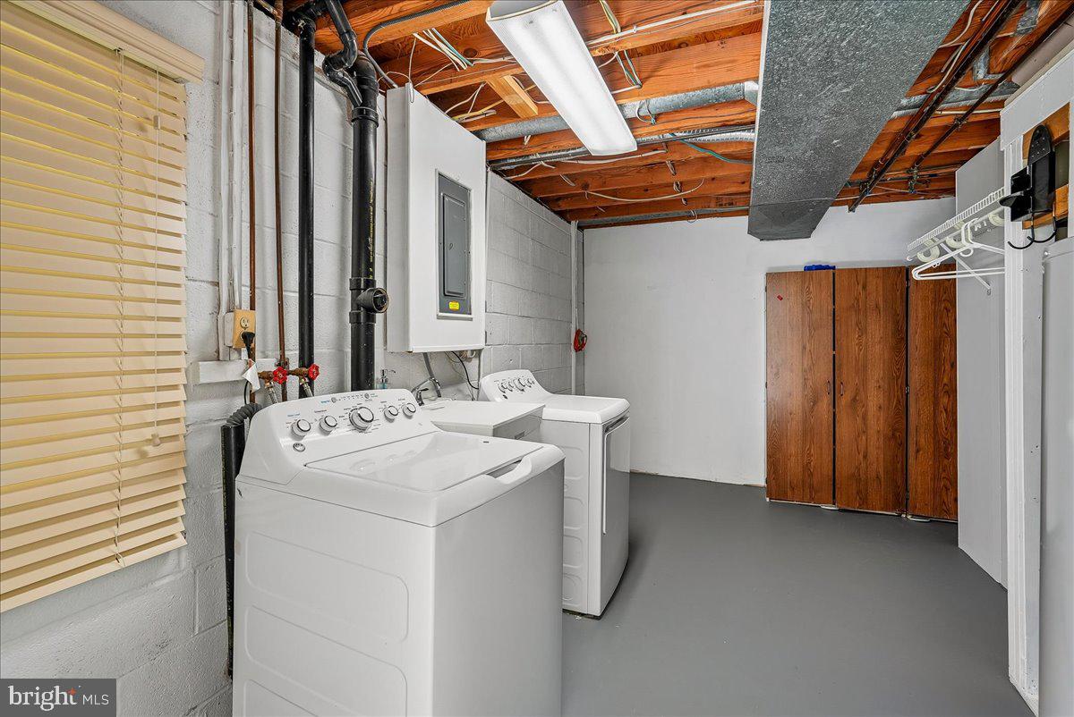 WAKEFIELD CHAPEL WOODS - Residential