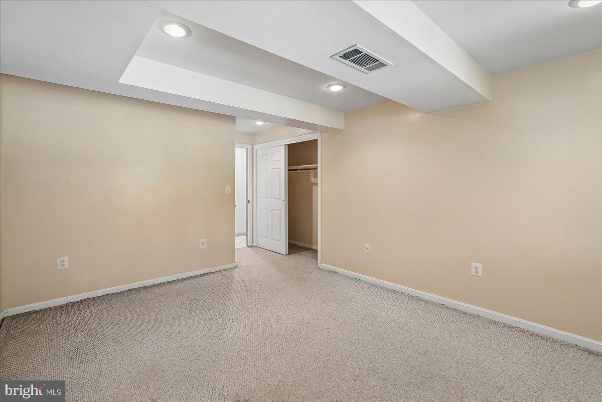 WAKEFIELD CHAPEL WOODS - Residential