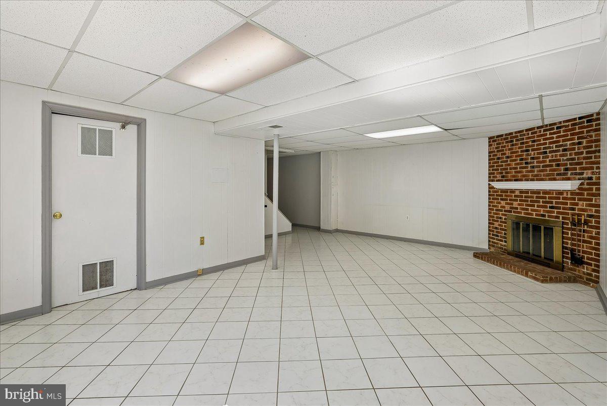 WAKEFIELD CHAPEL WOODS - Residential