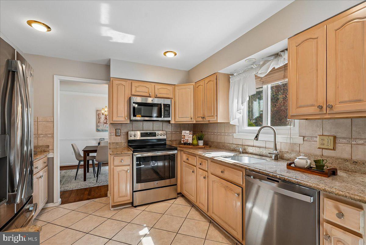 WAKEFIELD CHAPEL WOODS - Residential