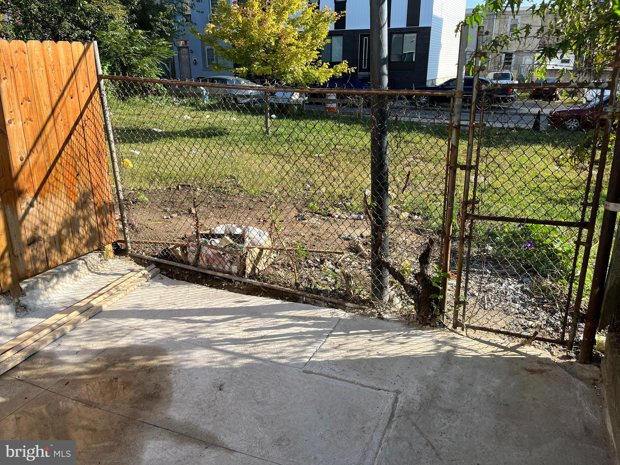 PORT RICHMOND - Residential Lease