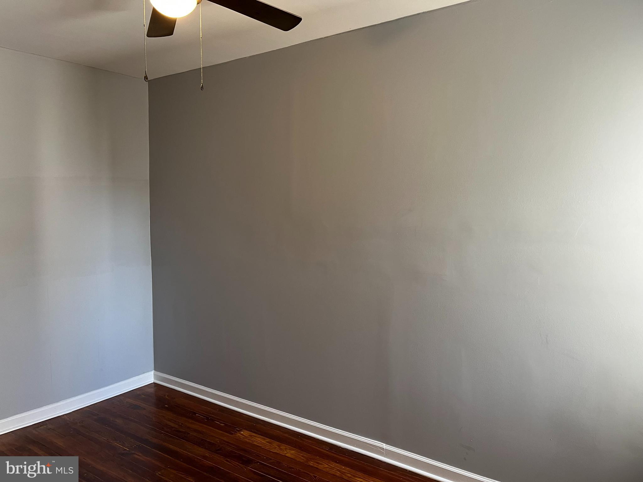 PORT RICHMOND - Residential Lease