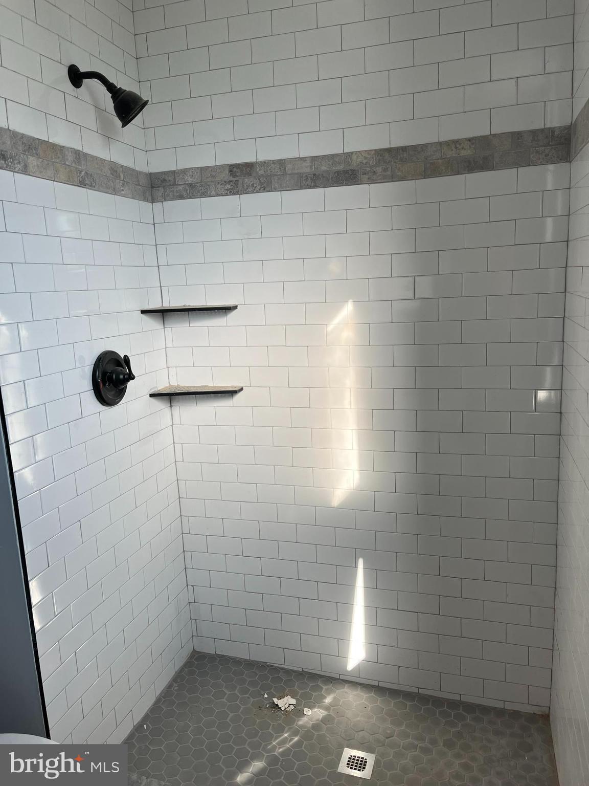 PORT RICHMOND - Residential Lease