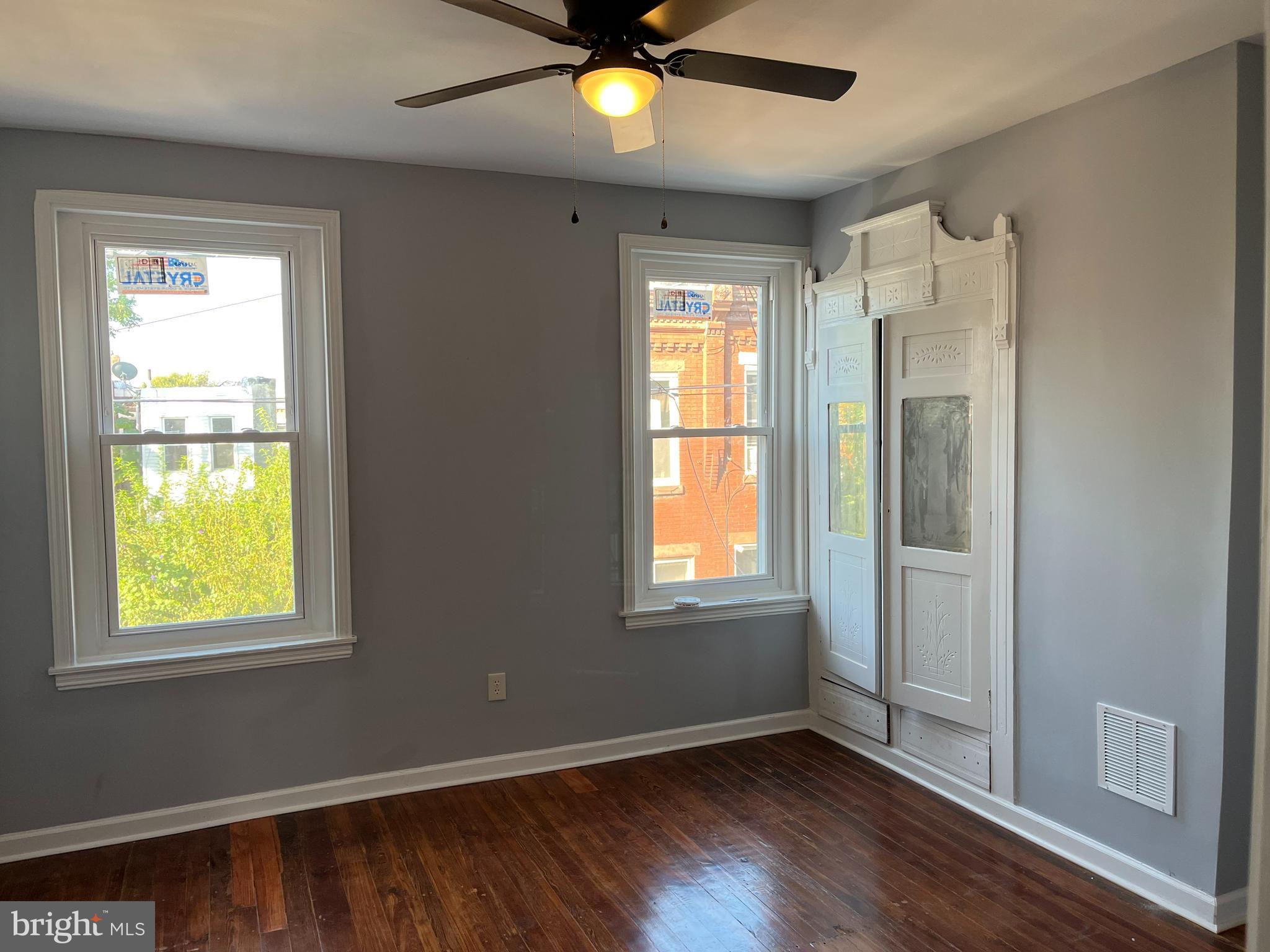 PORT RICHMOND - Residential Lease