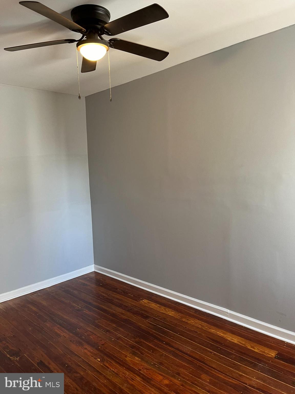 PORT RICHMOND - Residential Lease