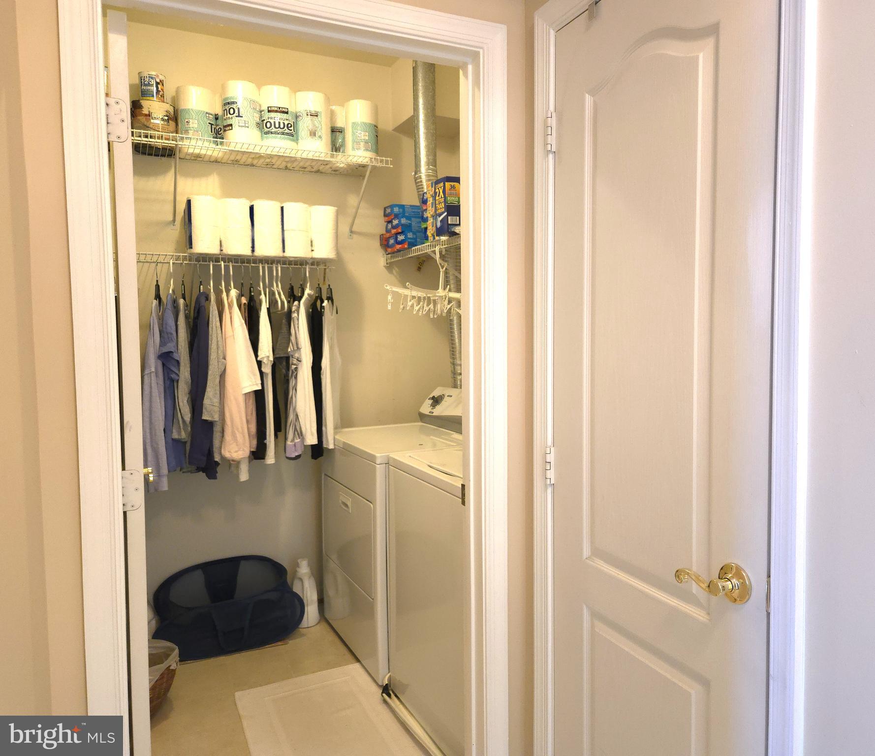 ASHBURN FARM - Residential