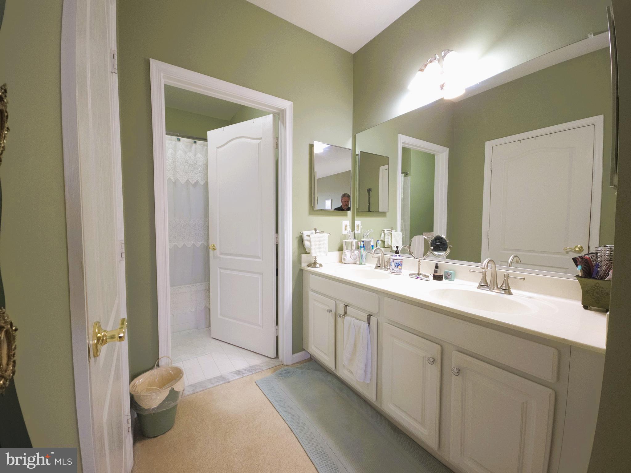 ASHBURN FARM - Residential