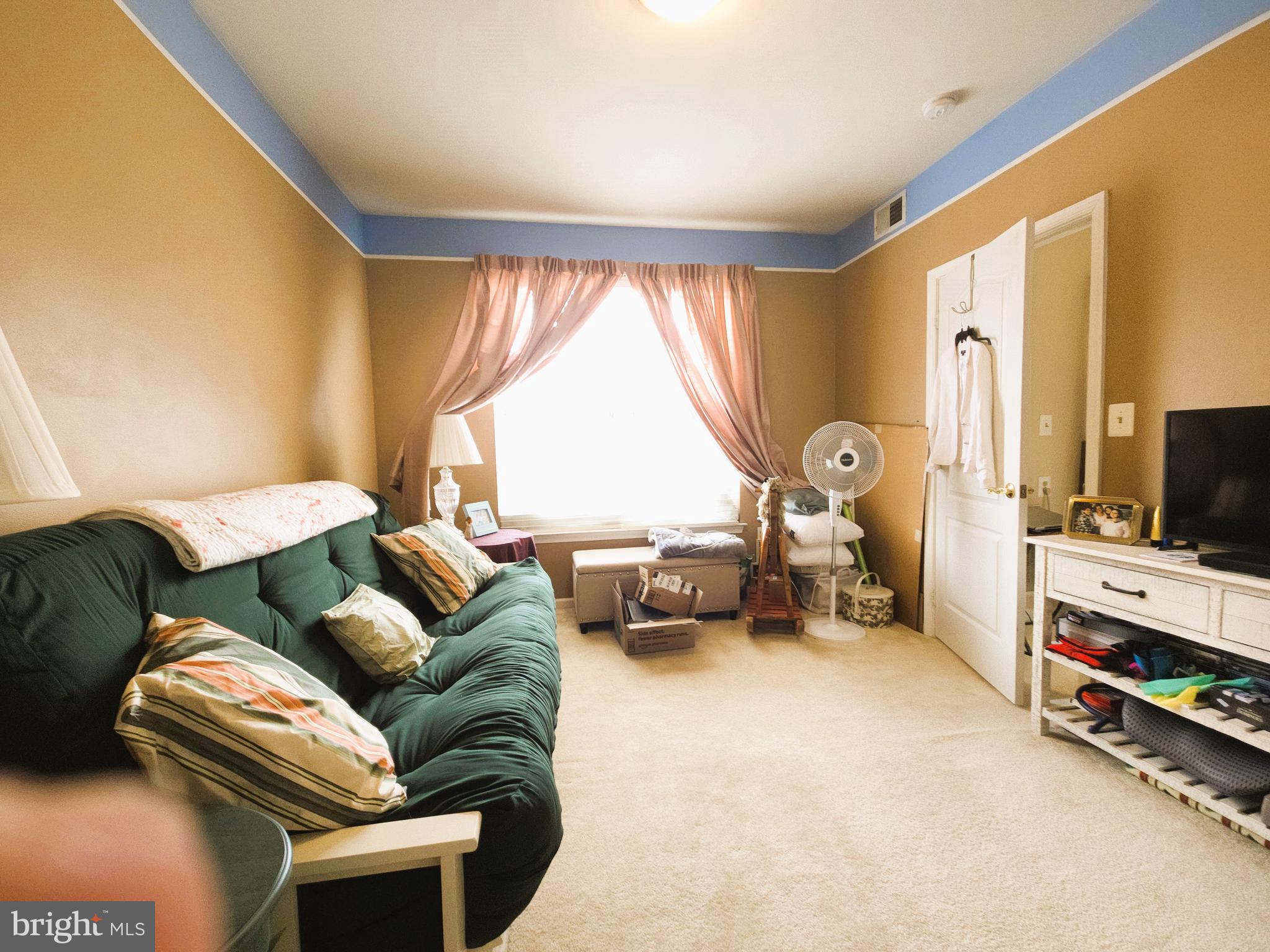 ASHBURN FARM - Residential