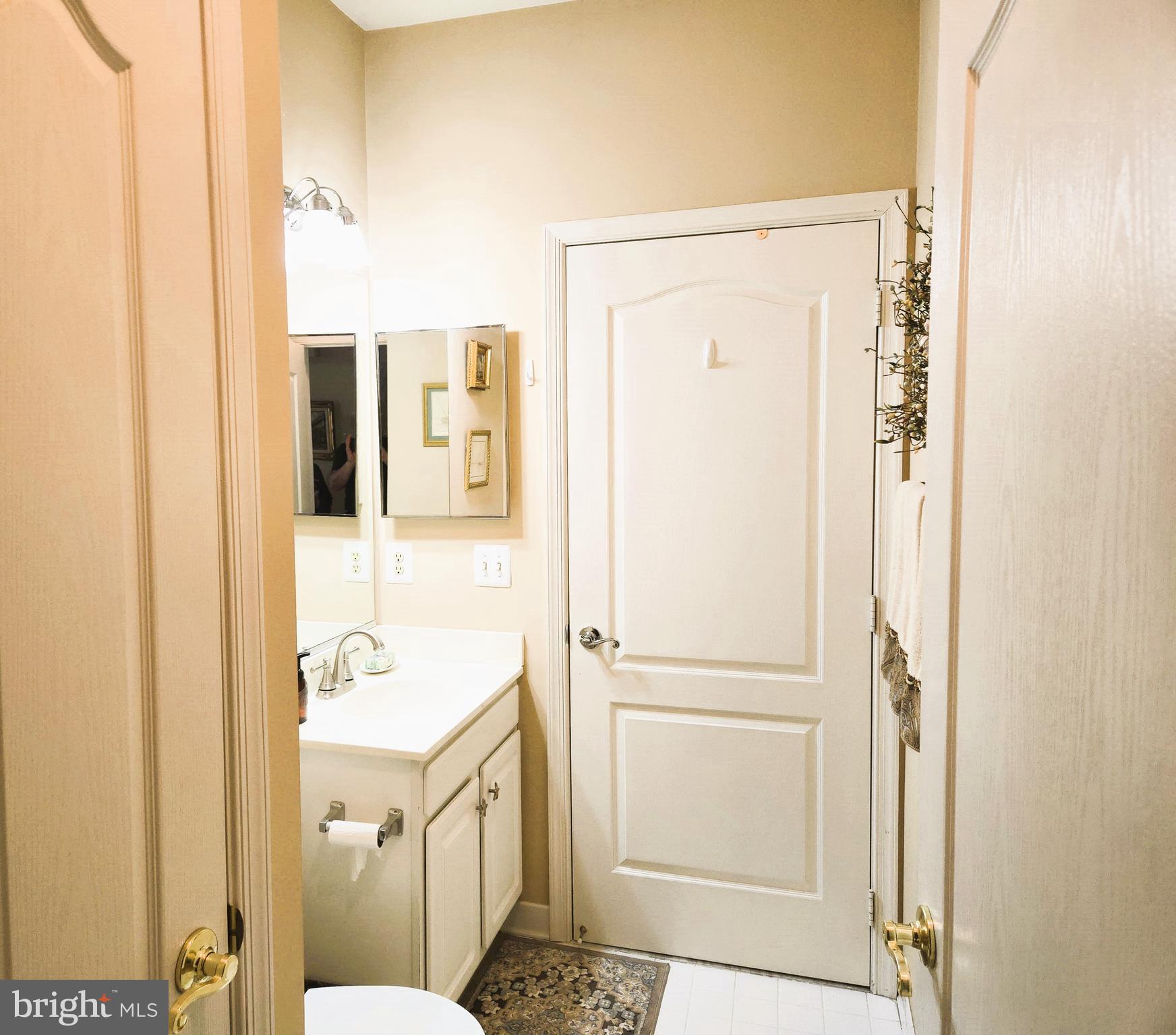 ASHBURN FARM - Residential