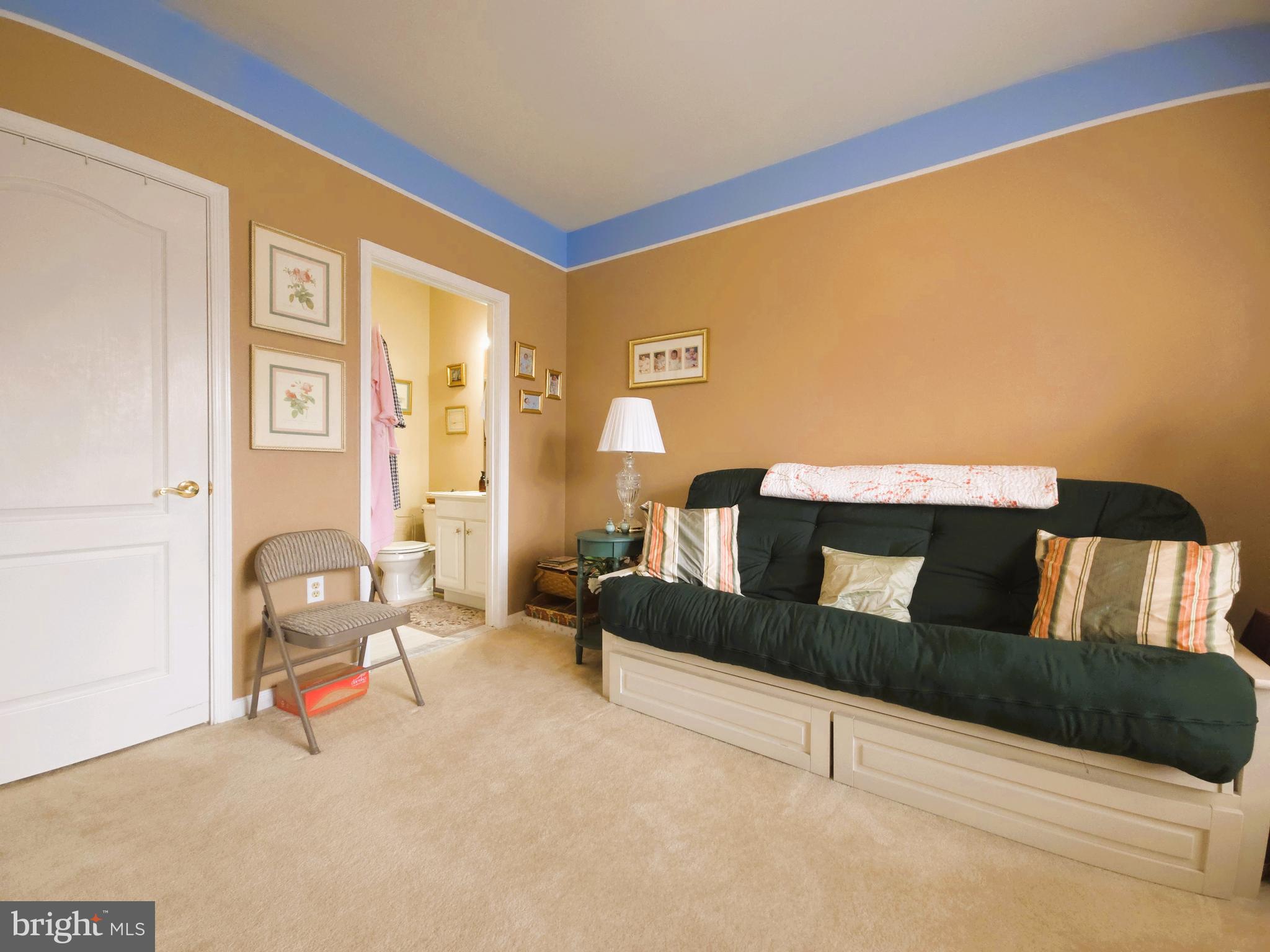 ASHBURN FARM - Residential