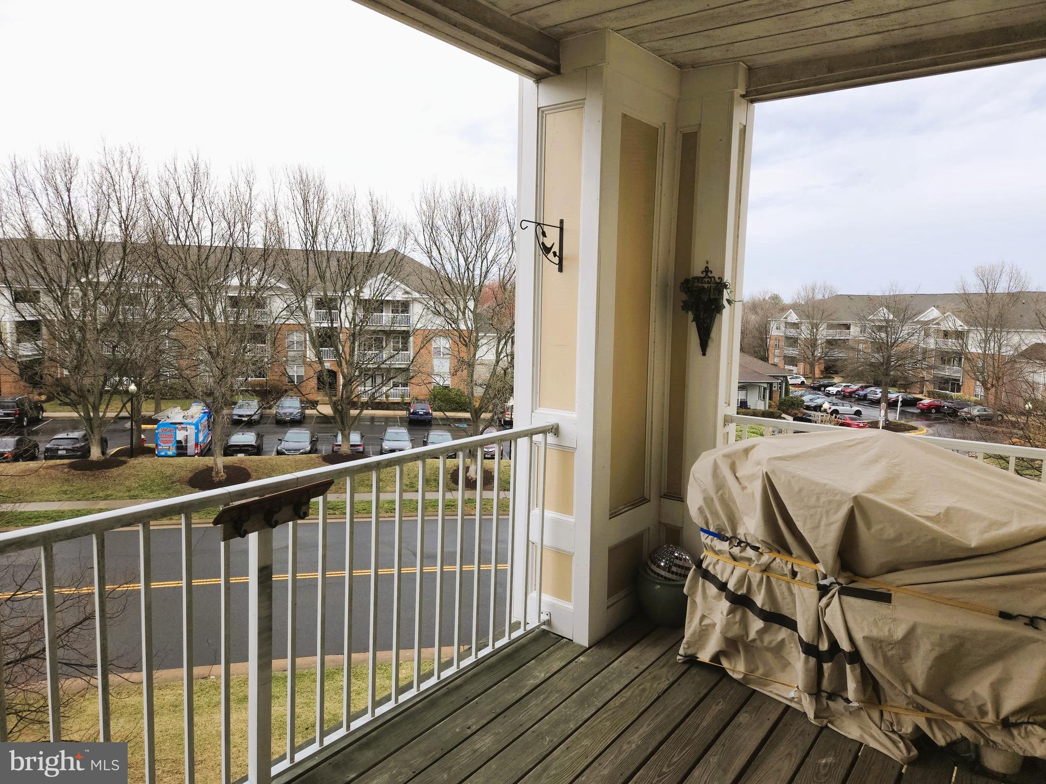 ASHBURN FARM - Residential