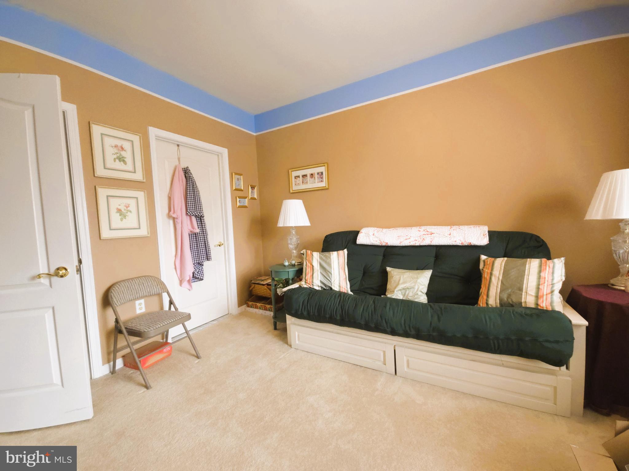 ASHBURN FARM - Residential