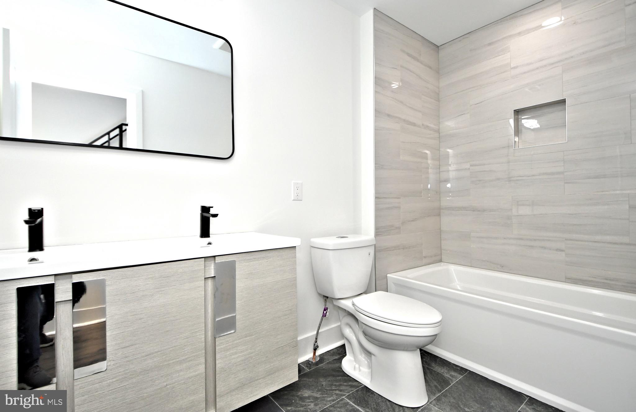 GRAYS FERRY - Residential Lease