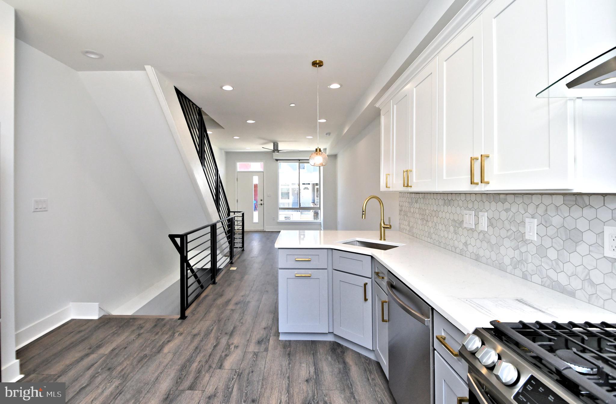 GRAYS FERRY - Residential Lease