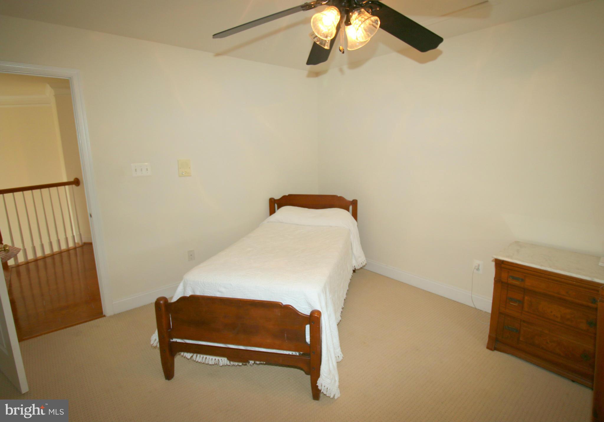 SOUTH RIDING - Residential