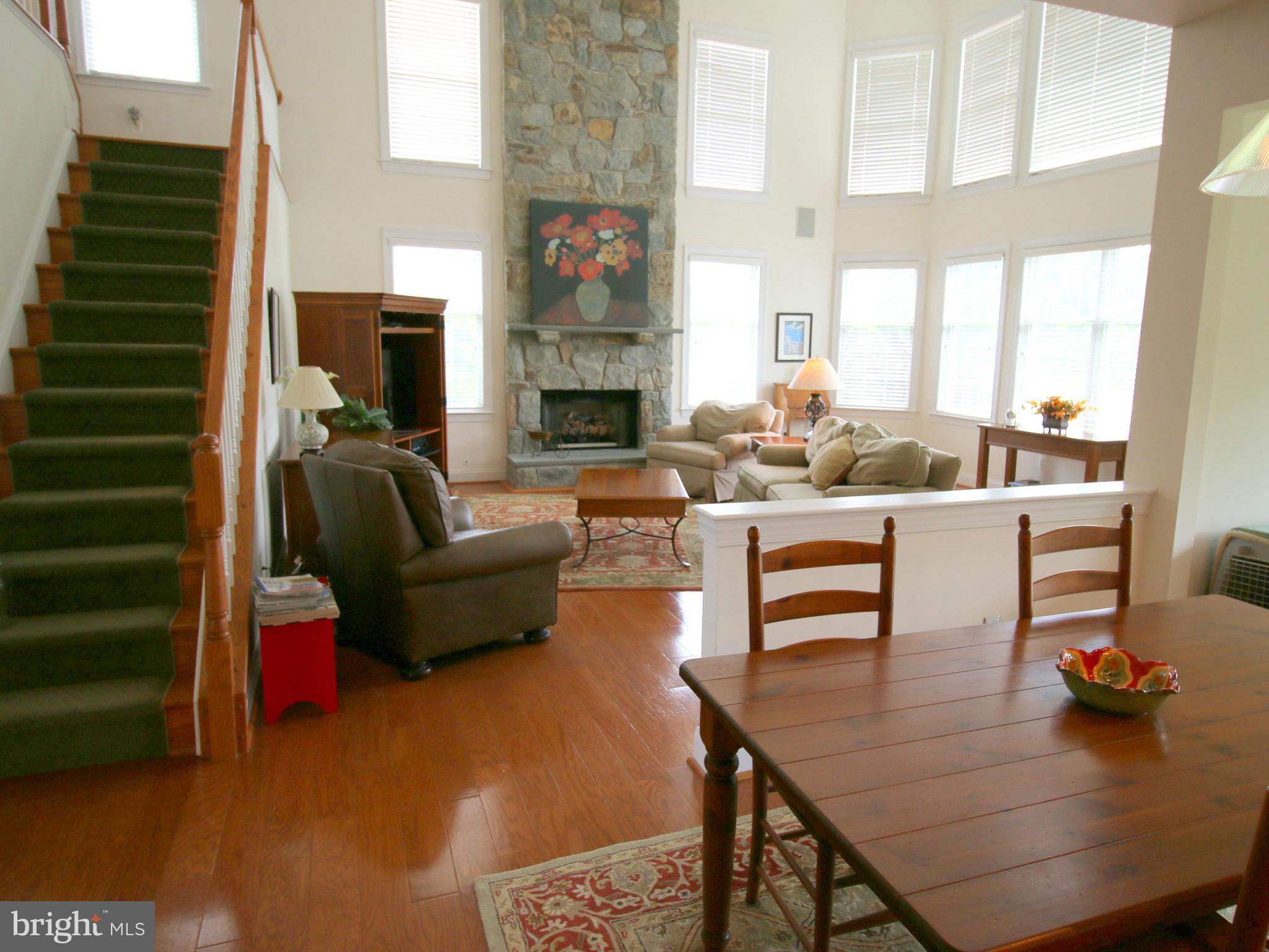 SOUTH RIDING - Residential