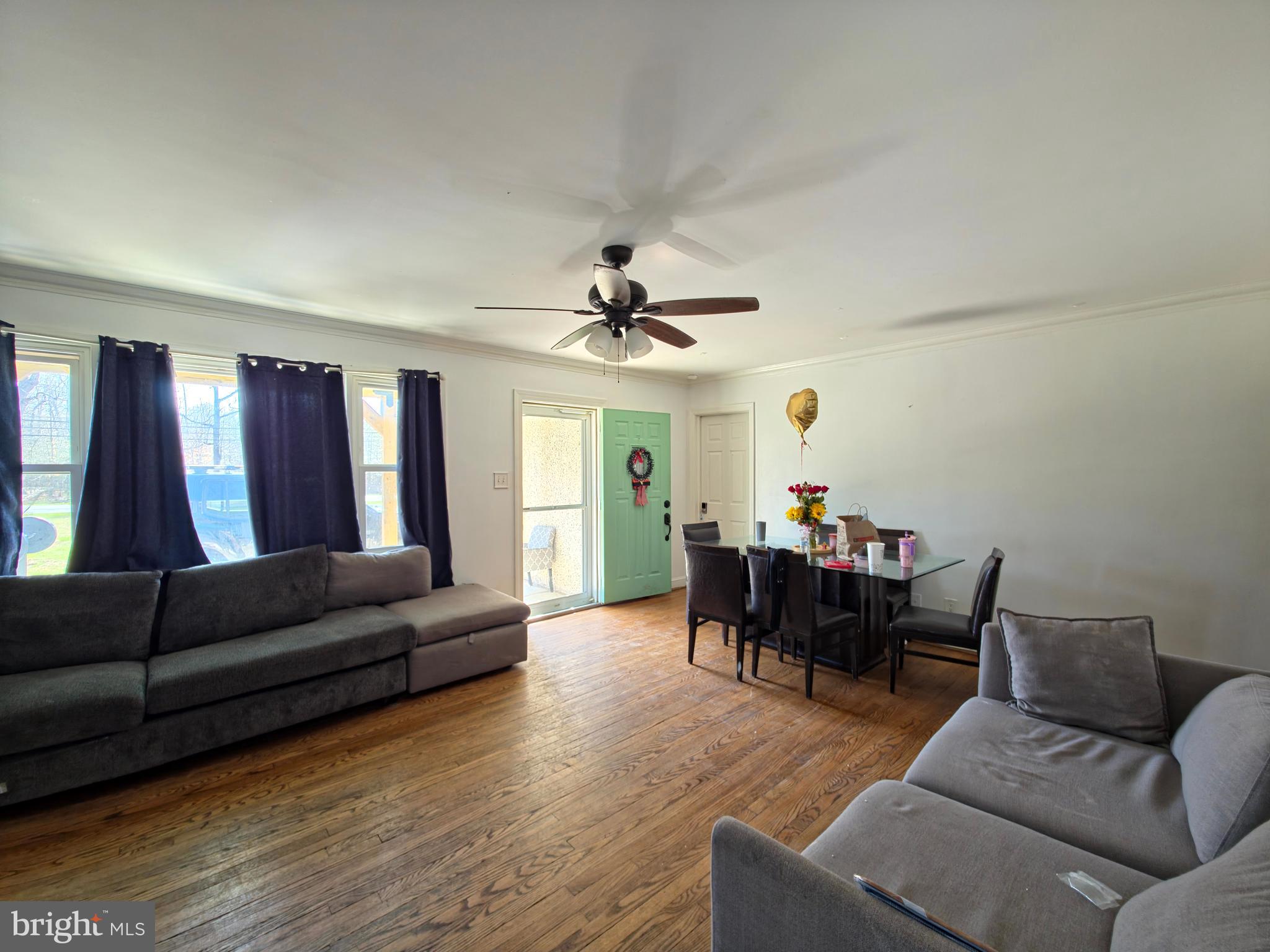 BENSVILLE - Residential